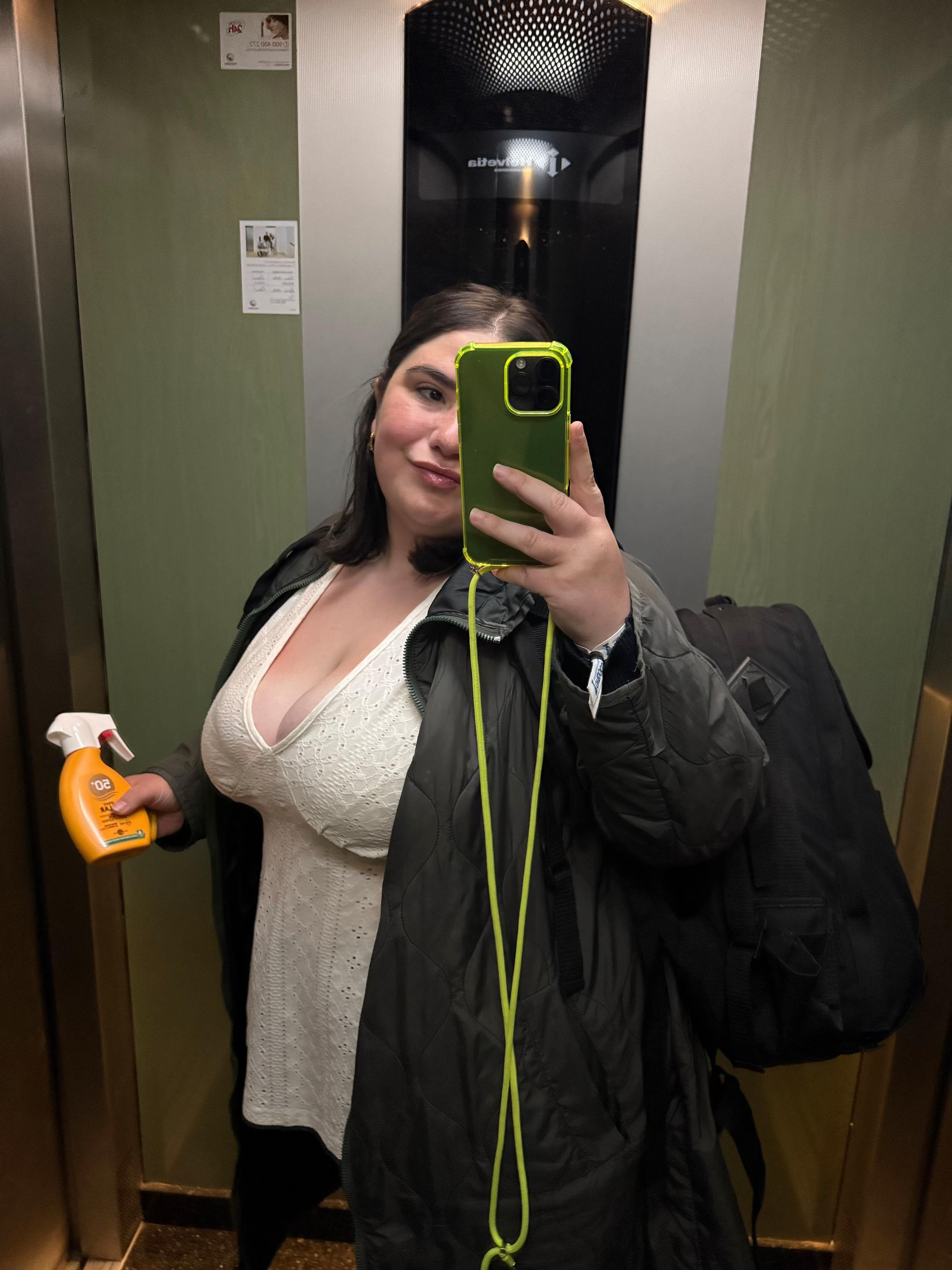 @Ana
