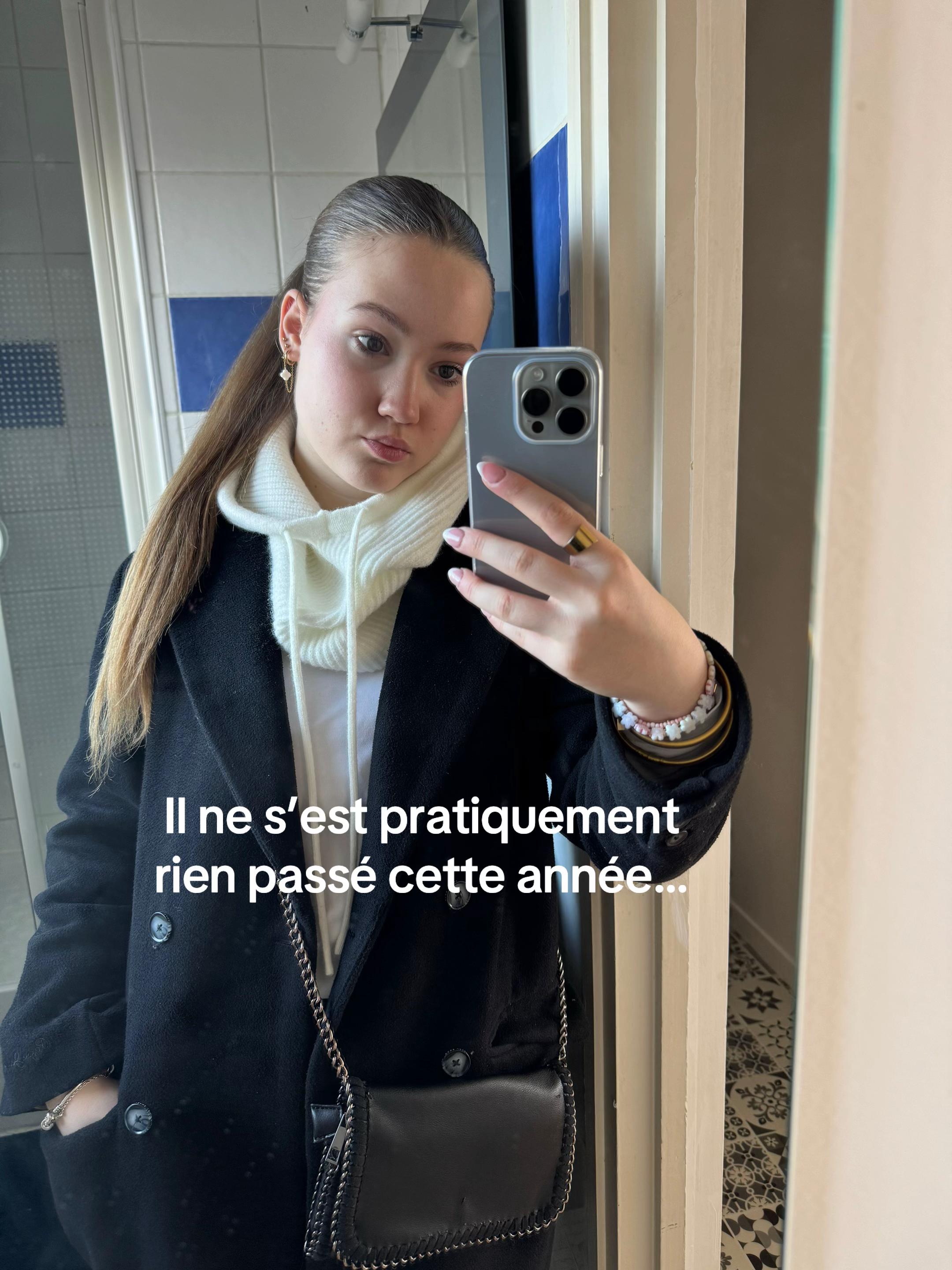 @loulou