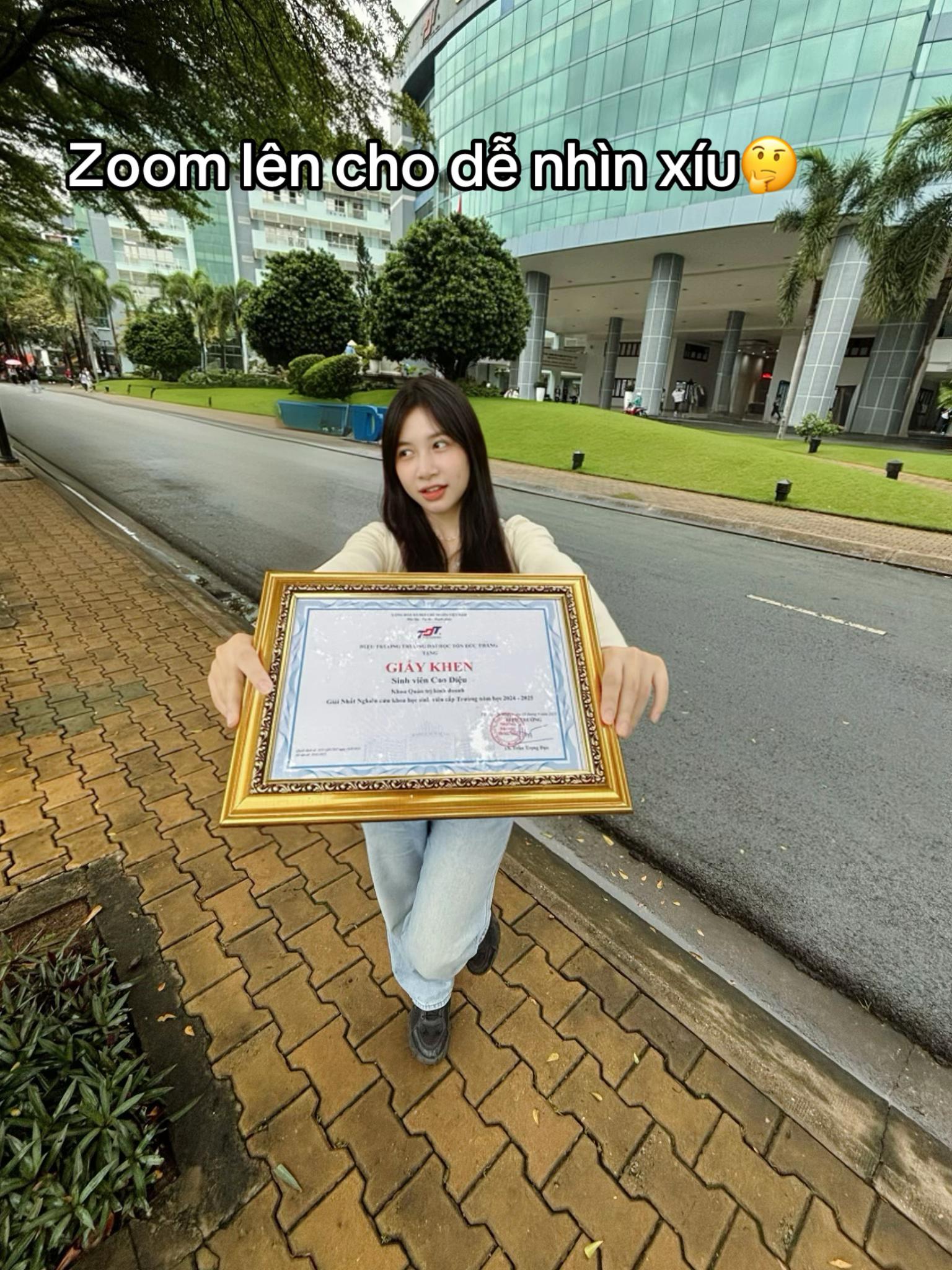 @Khủng long cau có
