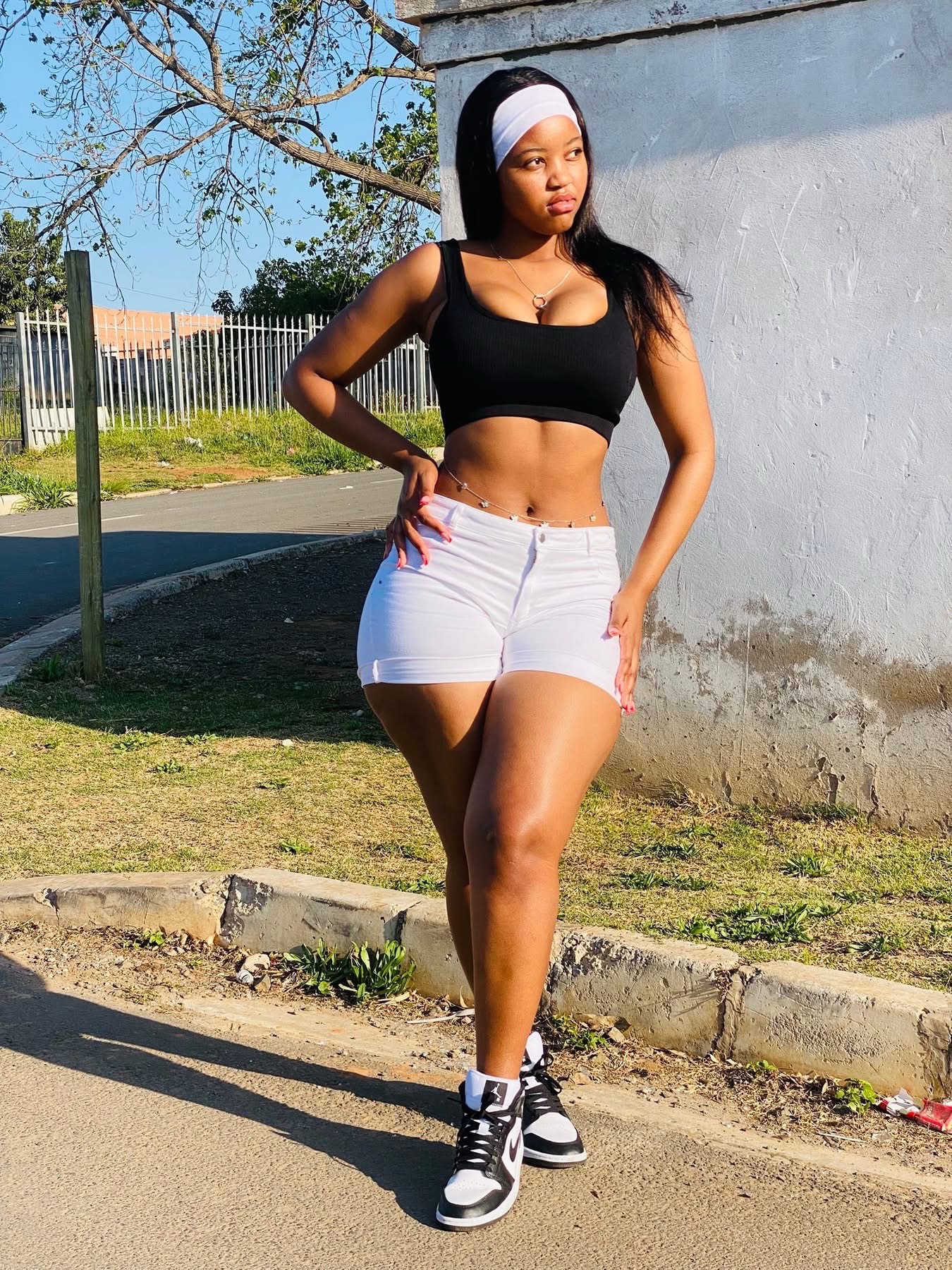 @AfricanBeauty