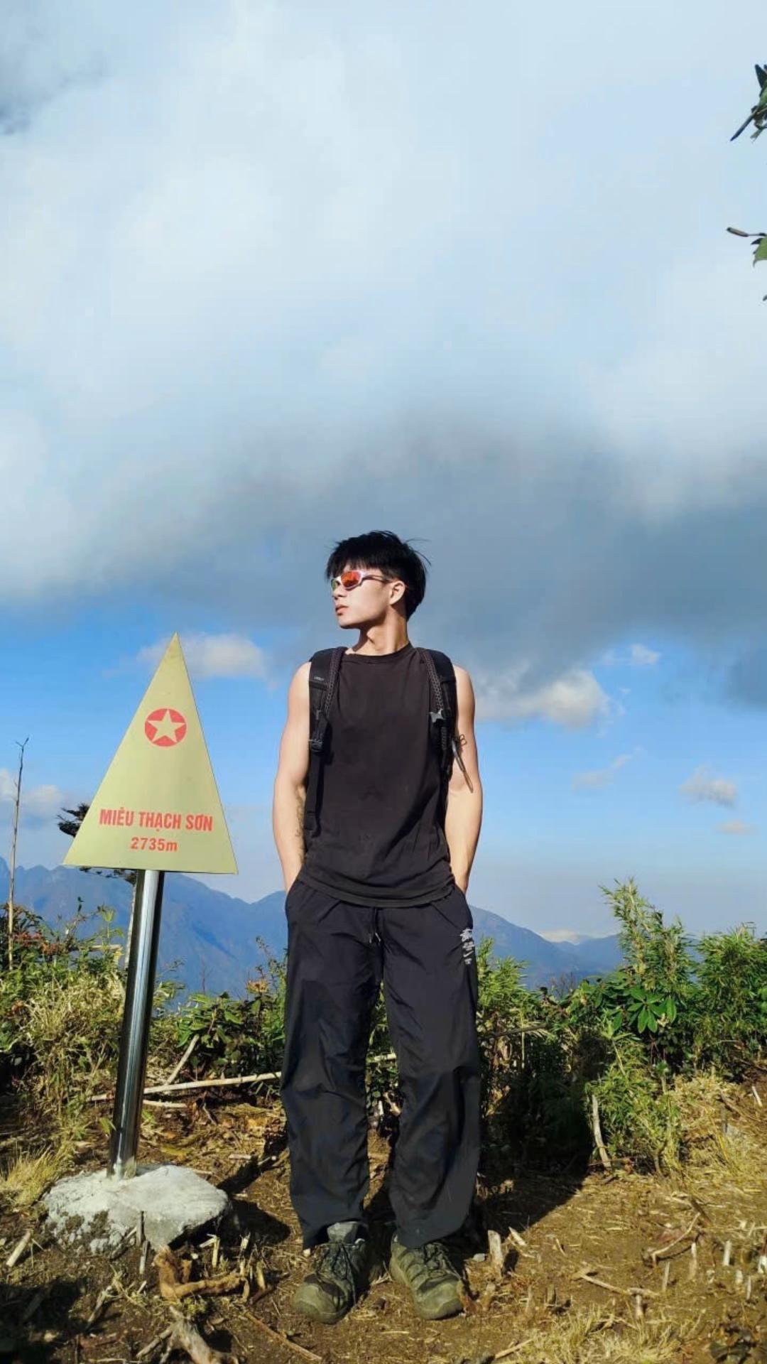 @Nguyễn Văn Adam