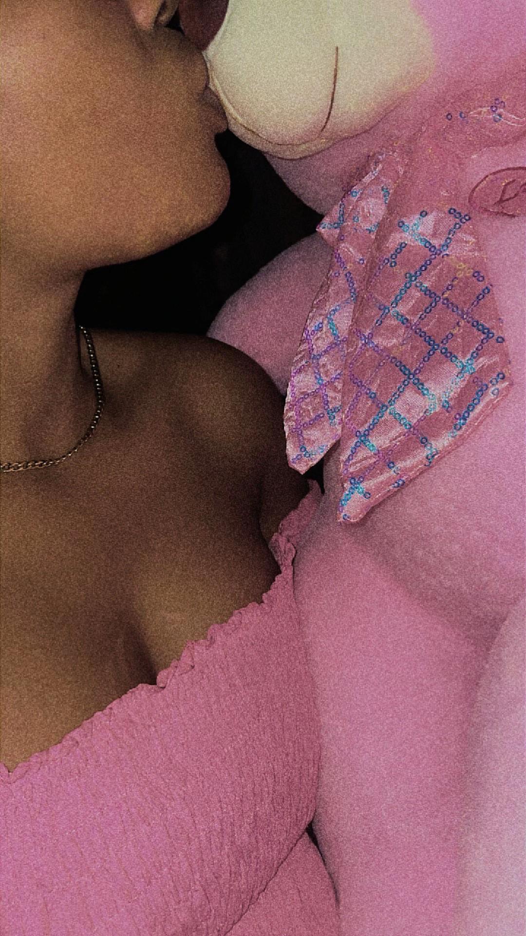 @꧁A͟N͟I͟K͟E͟ 🫂😍꧂