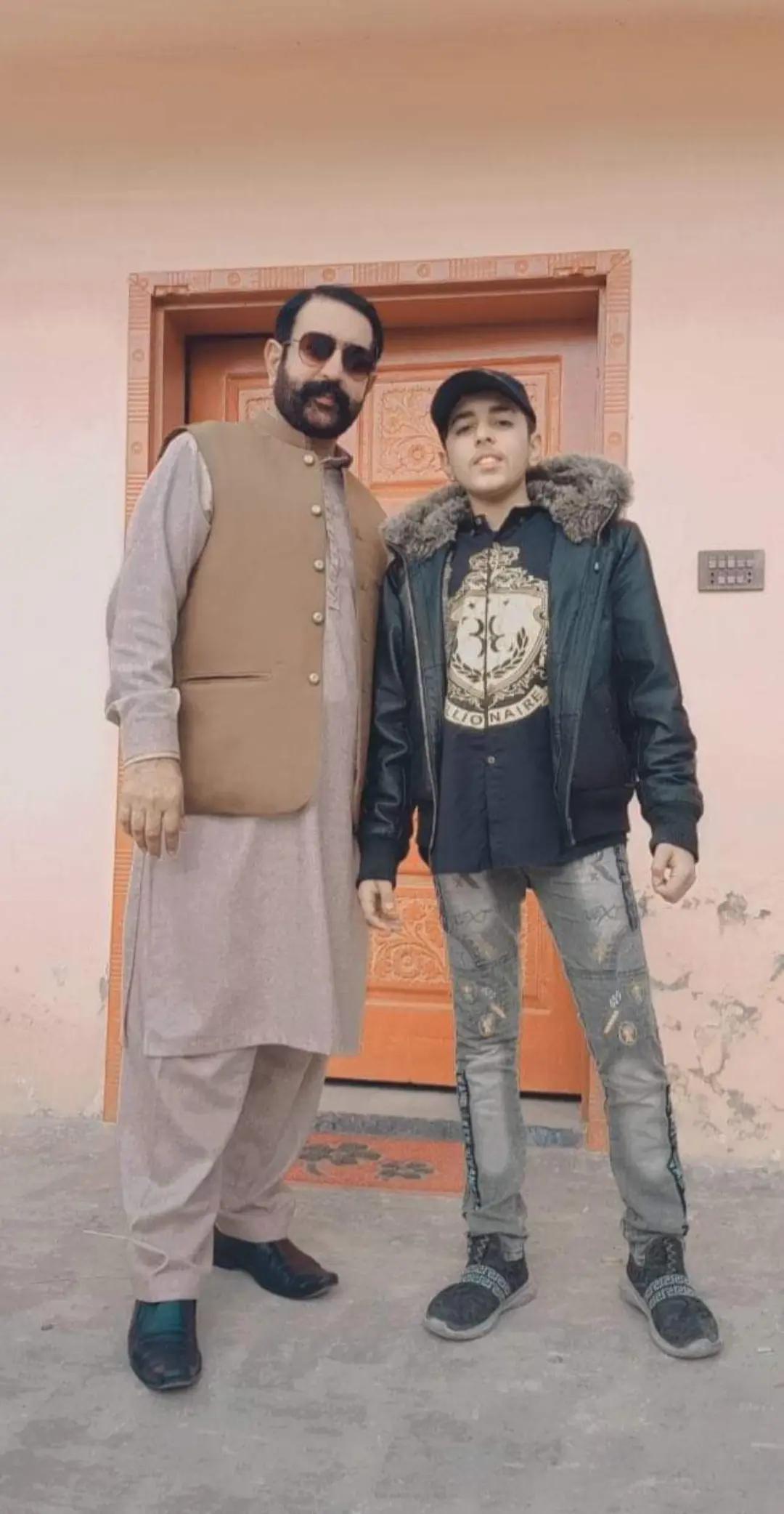 @Makhdoom Kashif shah