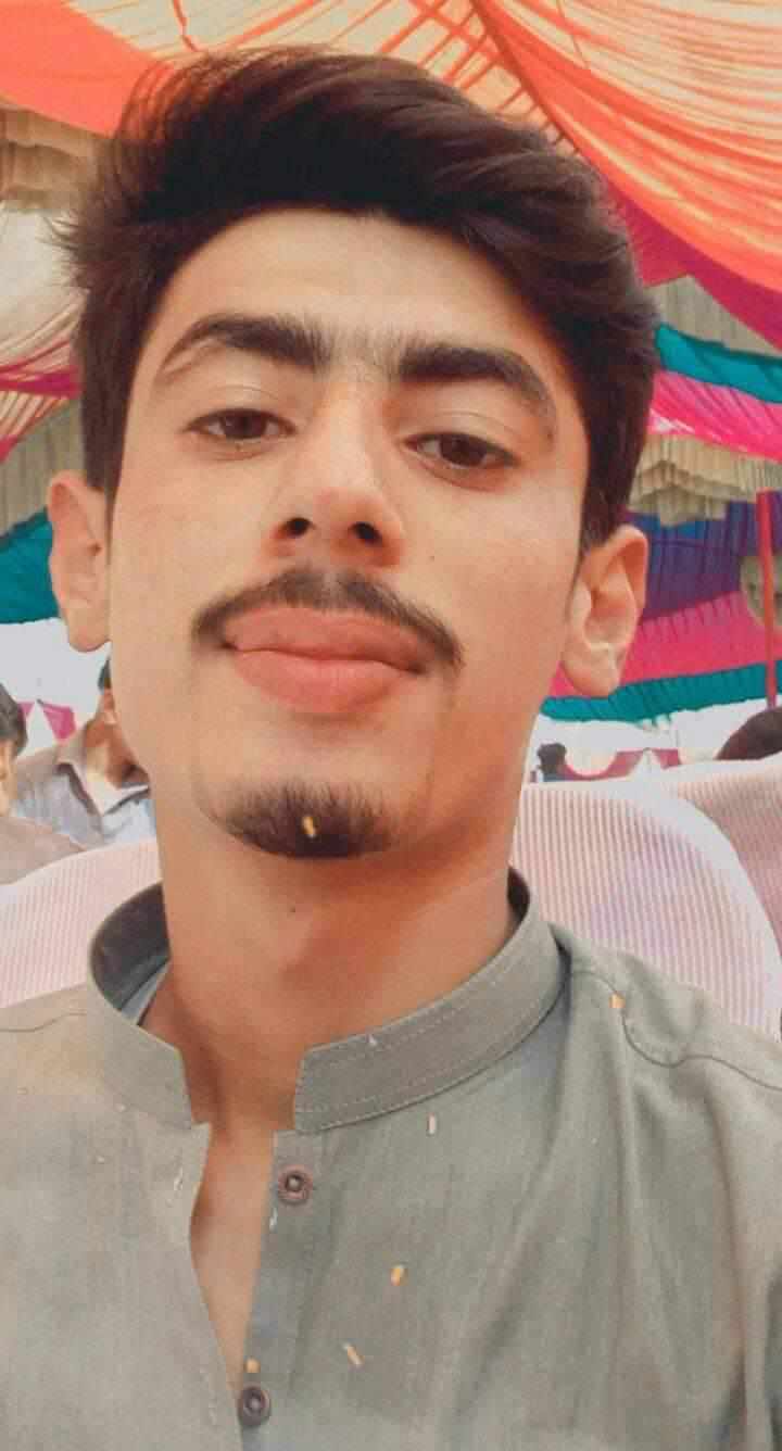 @زوہیب ڈوگر💯🇮🇹