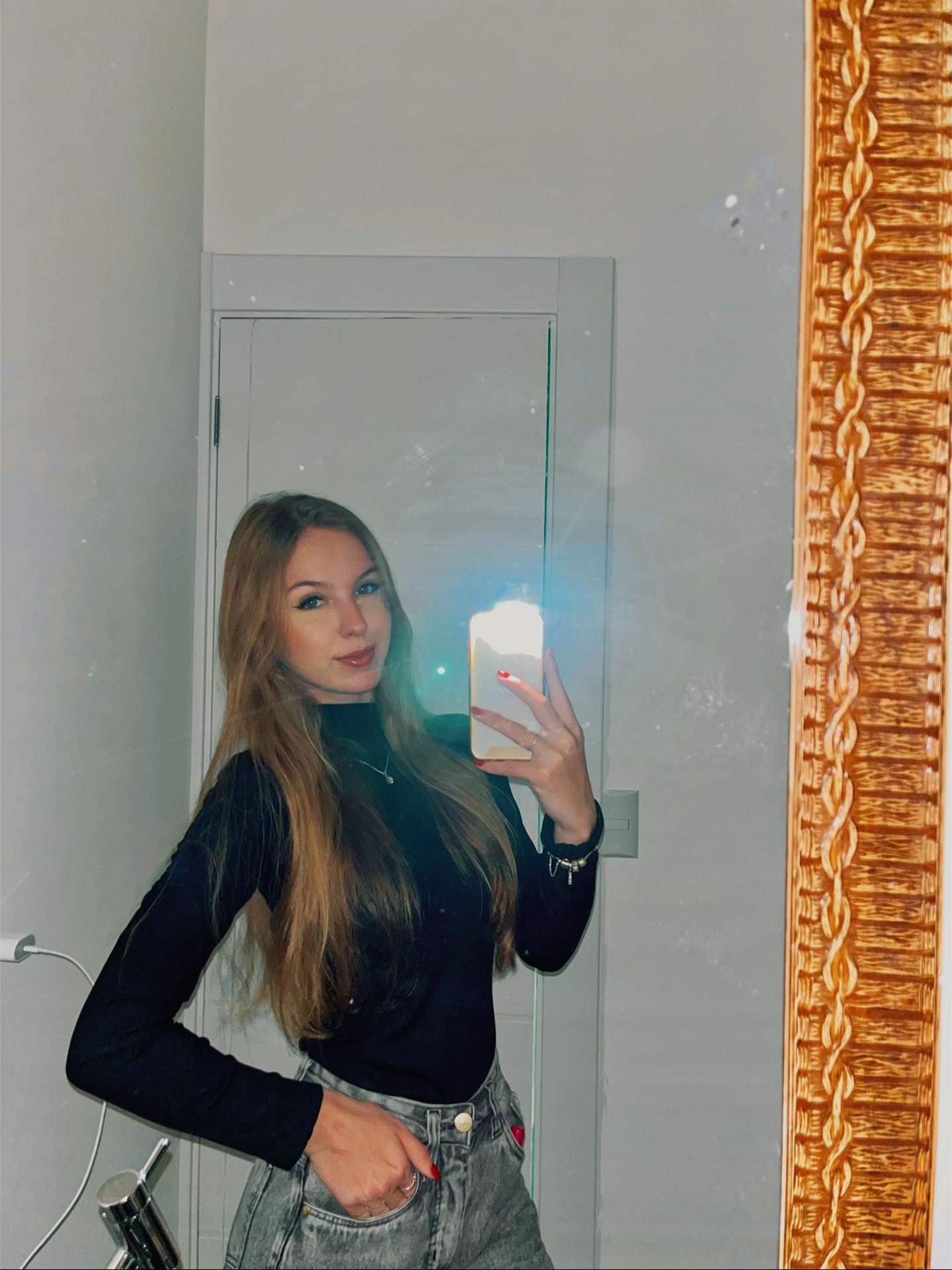 @Loiraaa