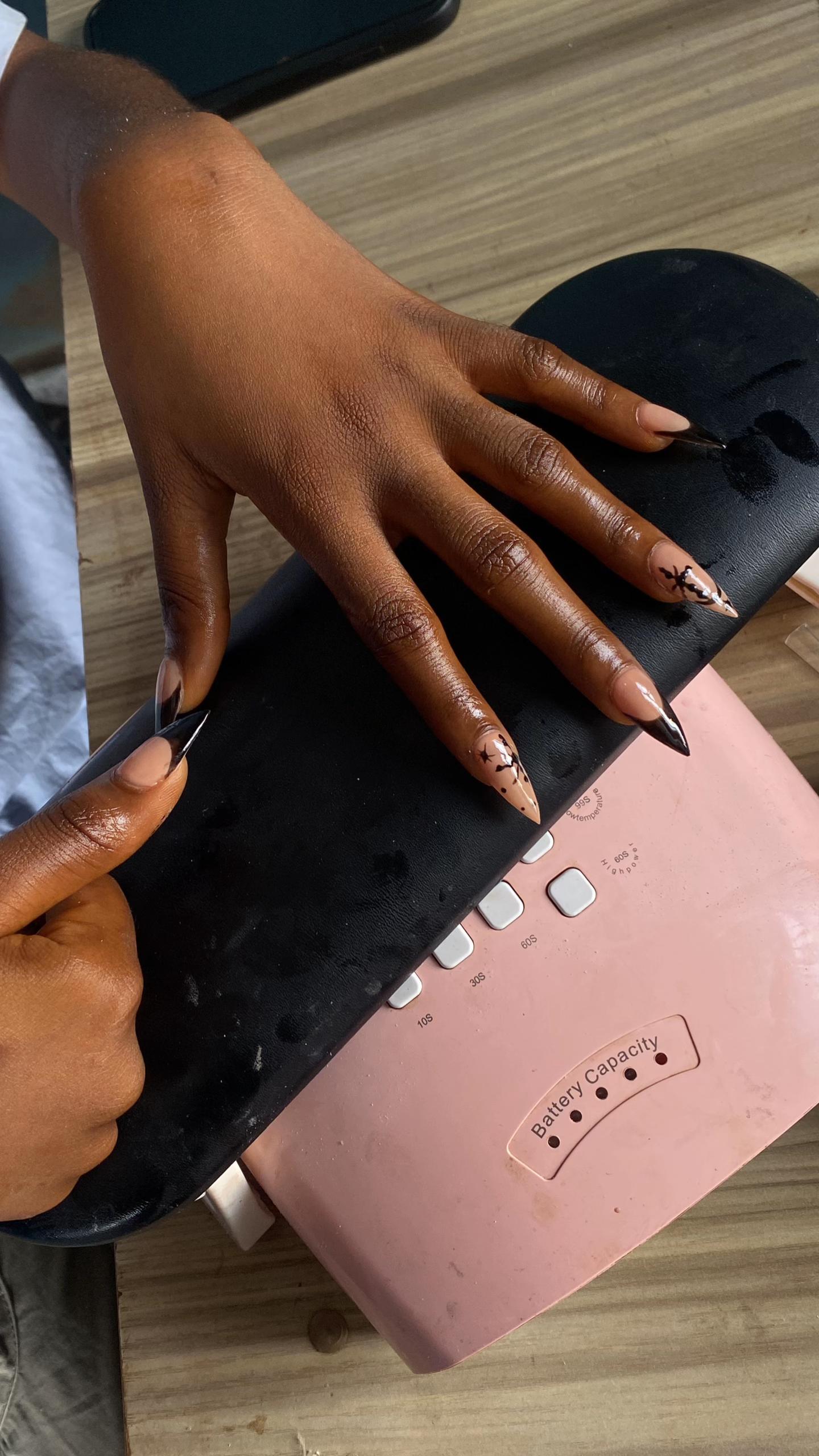 @NAIL TECH IN ABIOLA WAY ABATA