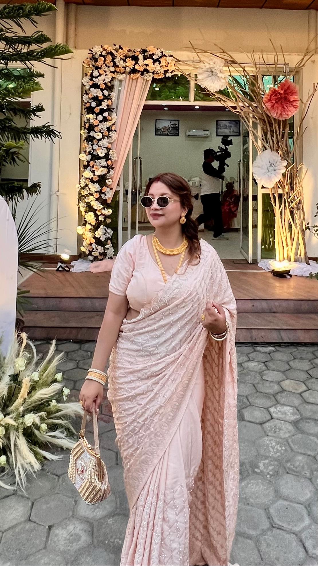 @Deepikaaa_