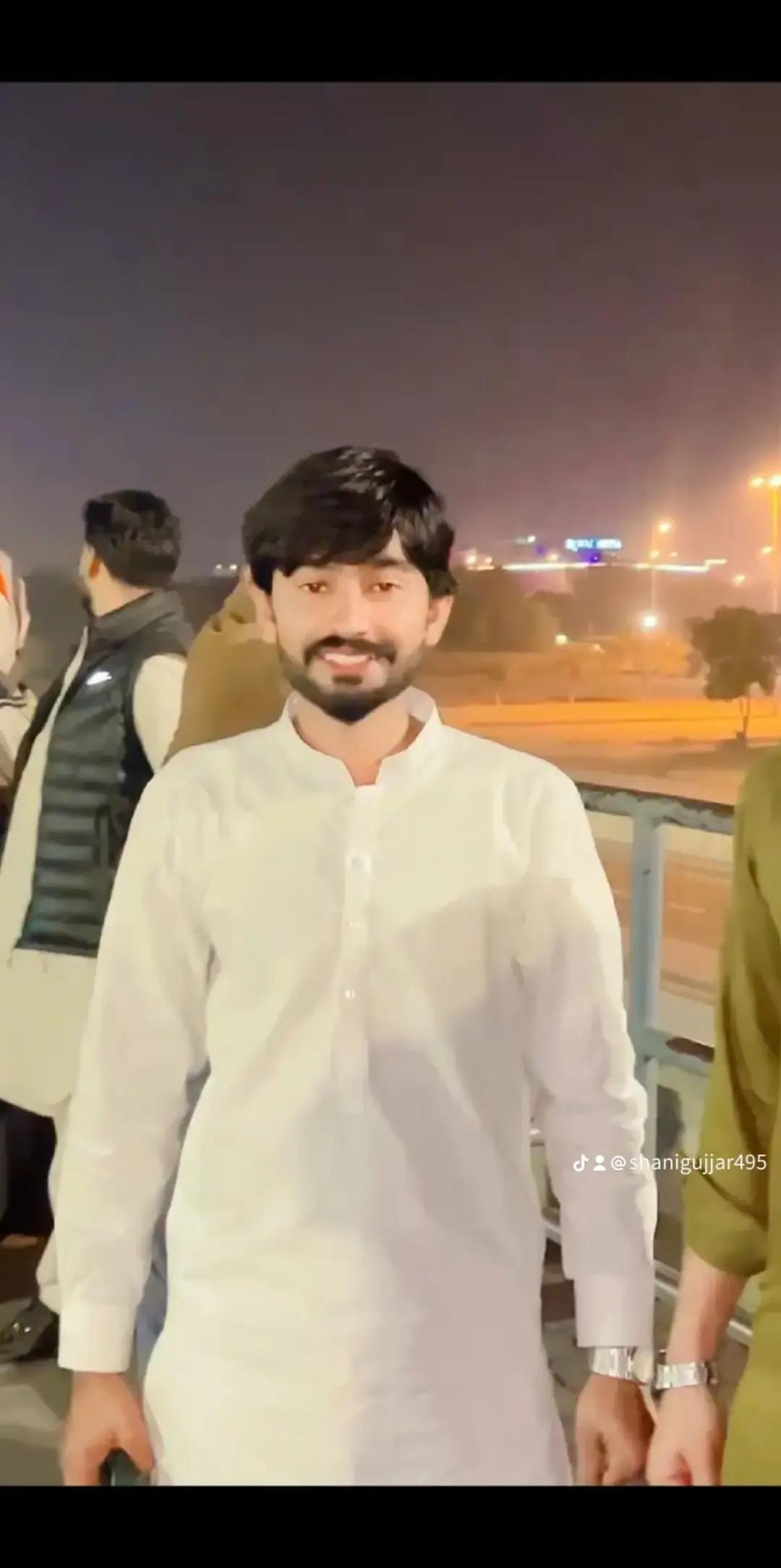 @ch❤️شانی gujjar 🖤
