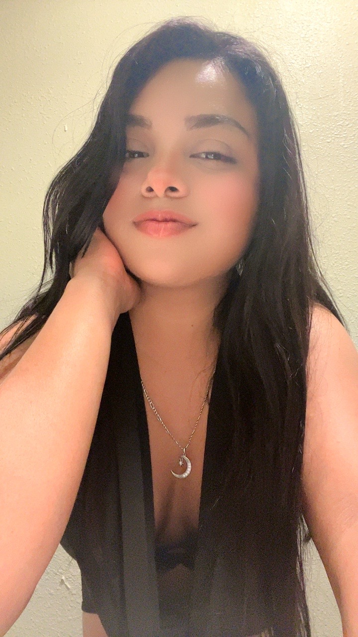 @yoliespinal