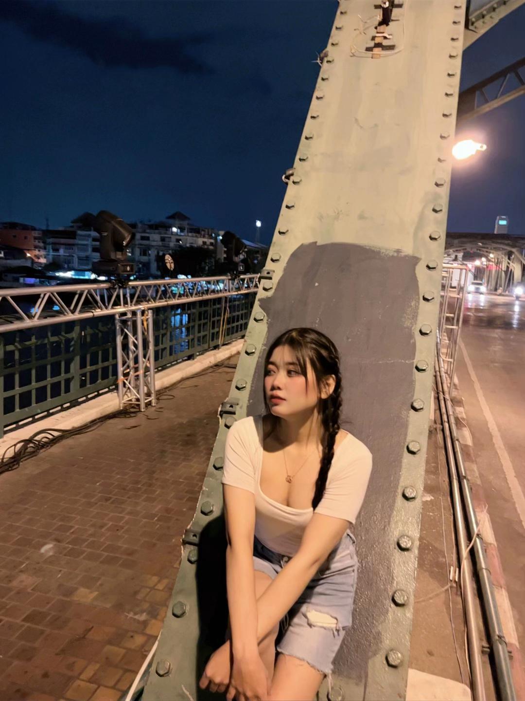 @𝐟𝐨𝐧𝐠 ᶠᵒⁿᵍ