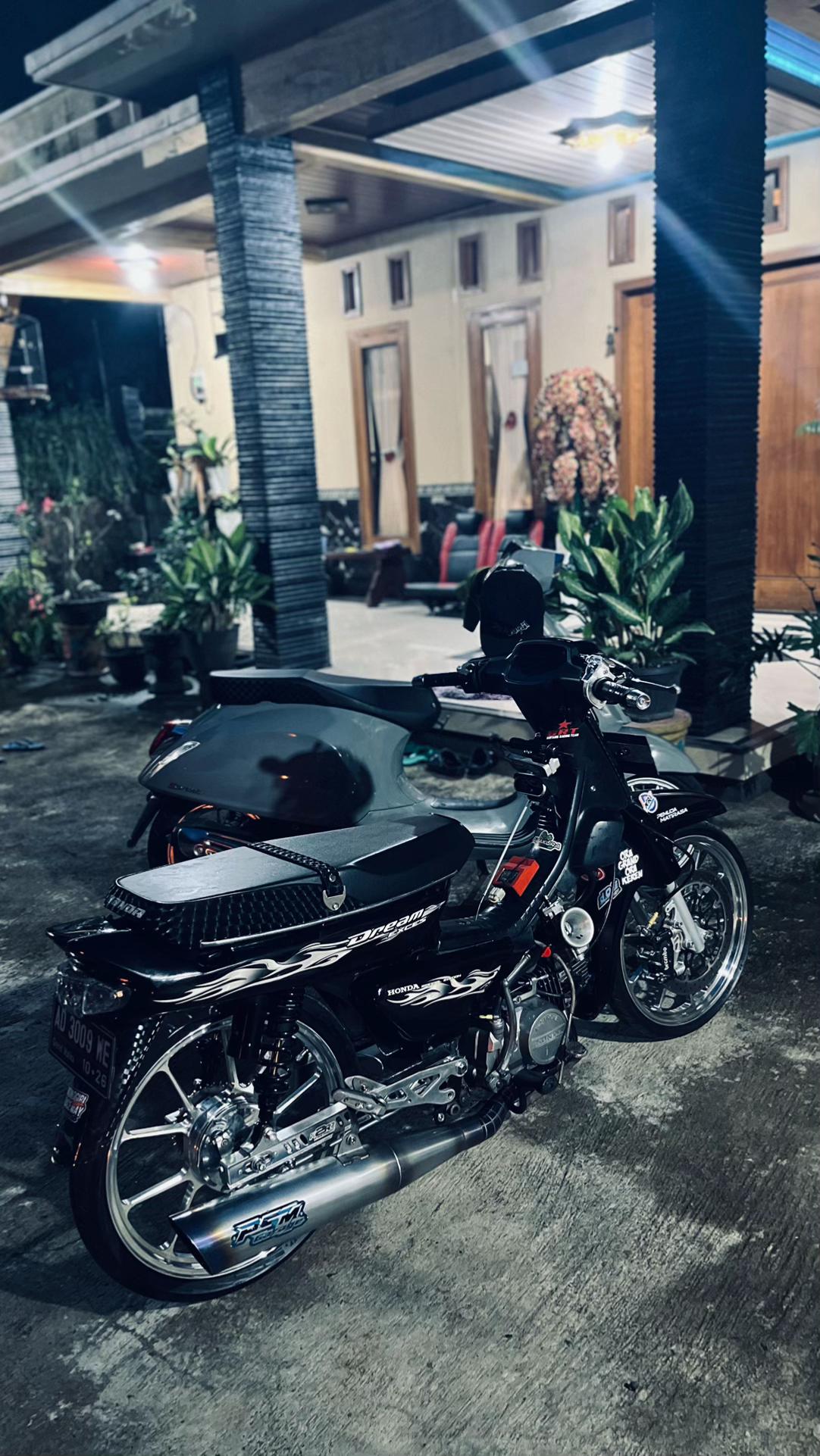@𝙂𝙍𝙀𝙉𝘿_𝙈𝘼𝙇𝙄𝙆𝘼
