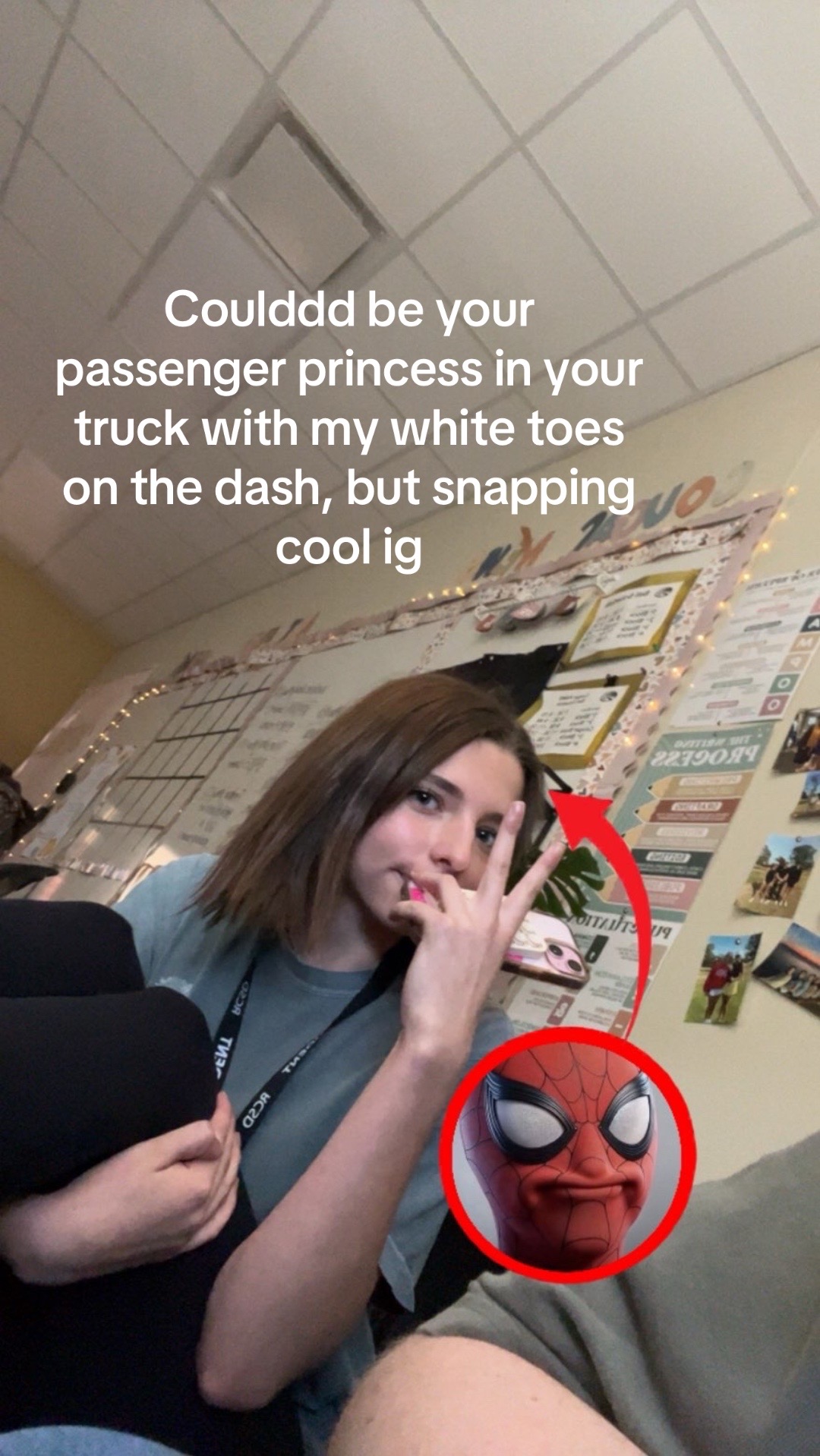 @😚