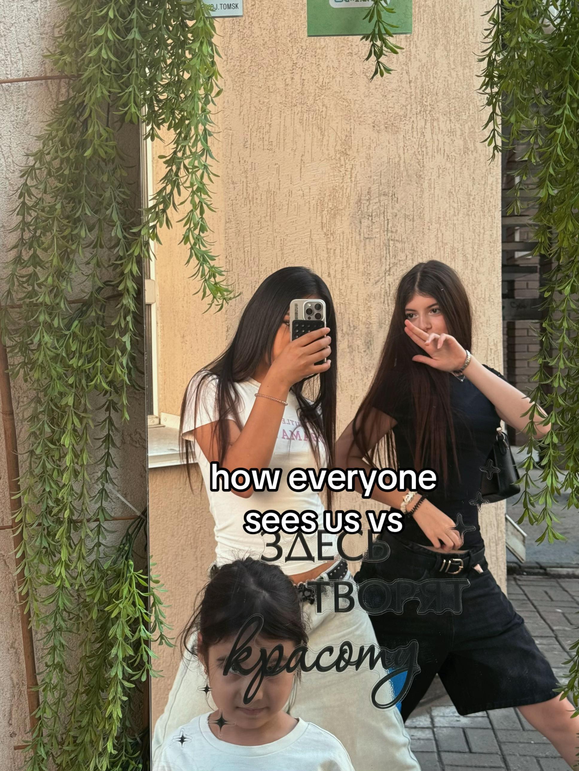 @dinacamon