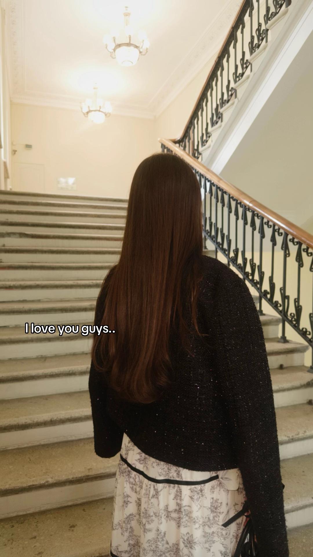 @𝐙.