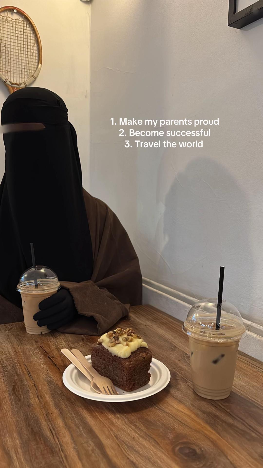 @س