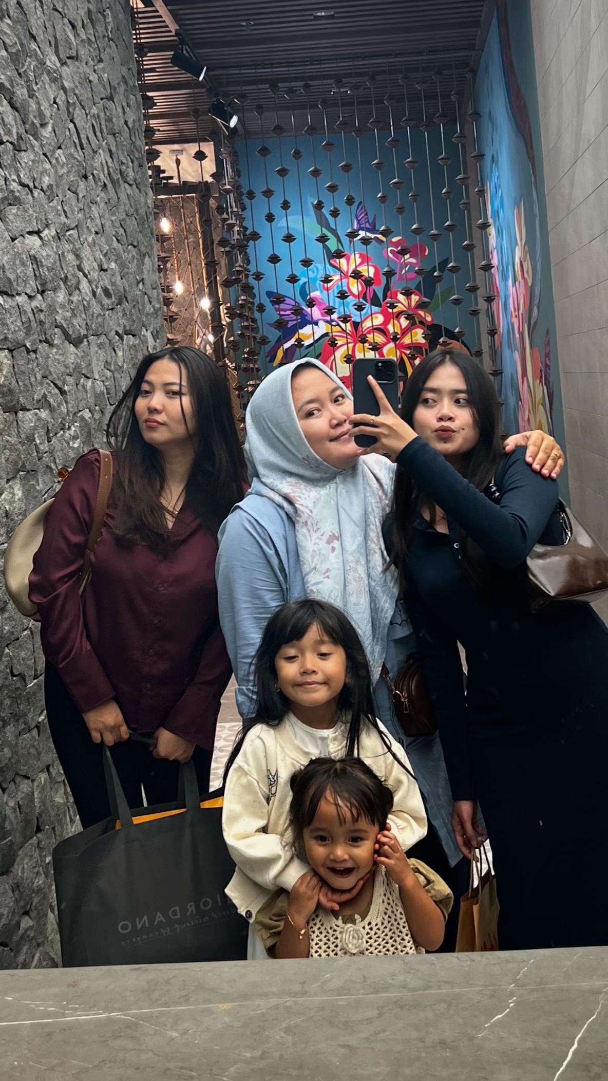 @Ratih