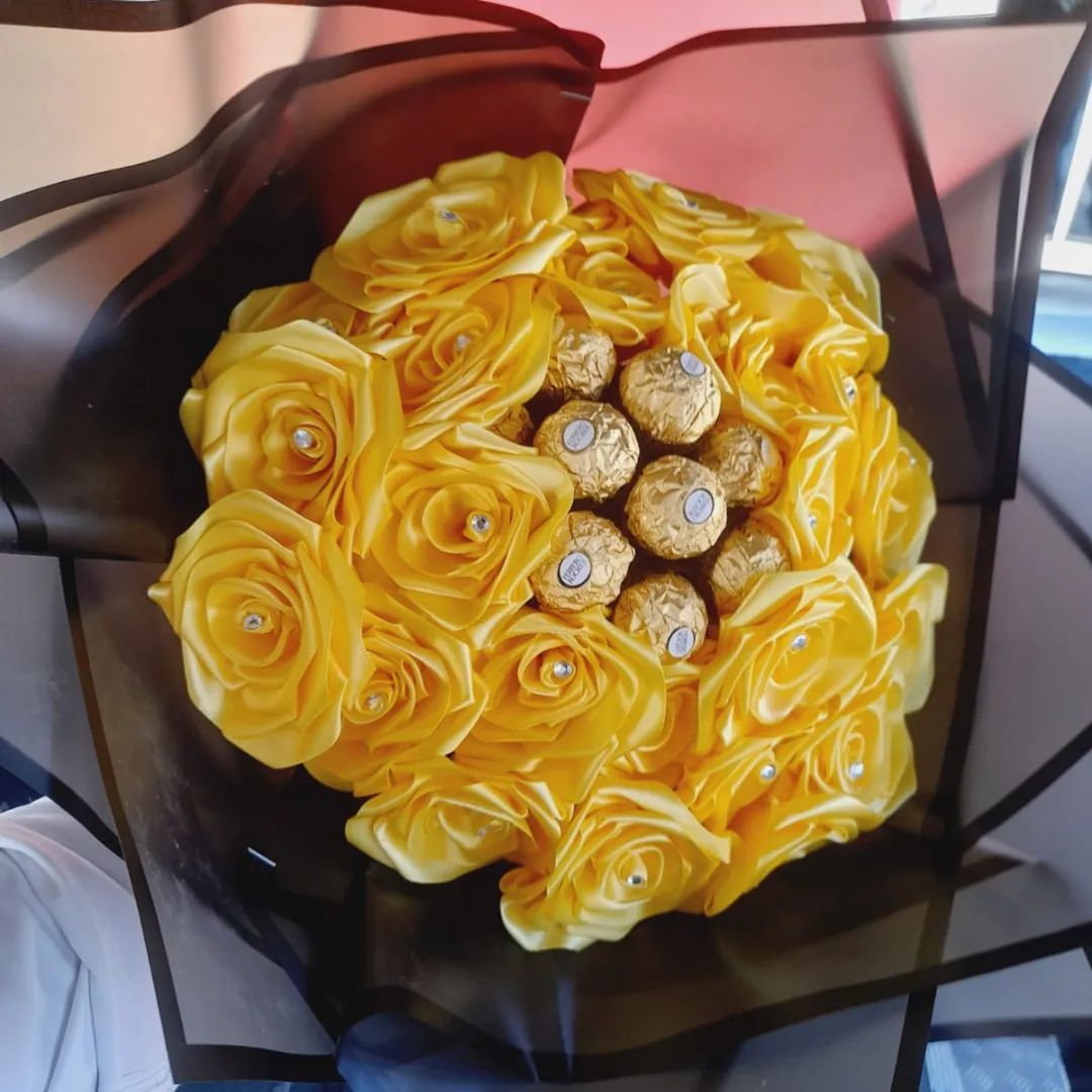 @Pineapple creations