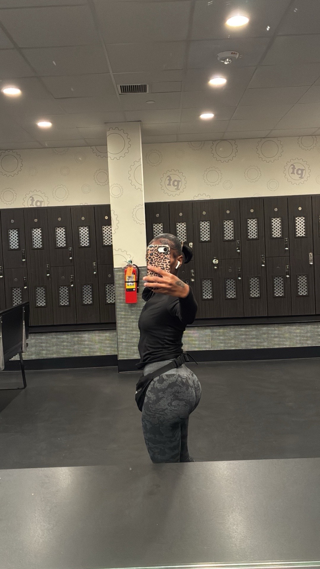 @Ni_w