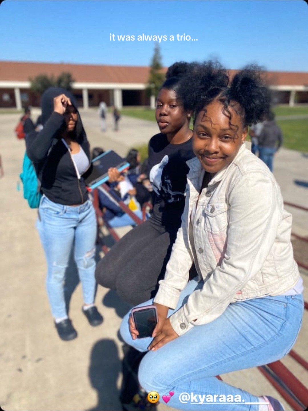 @Justice4kyara 💜