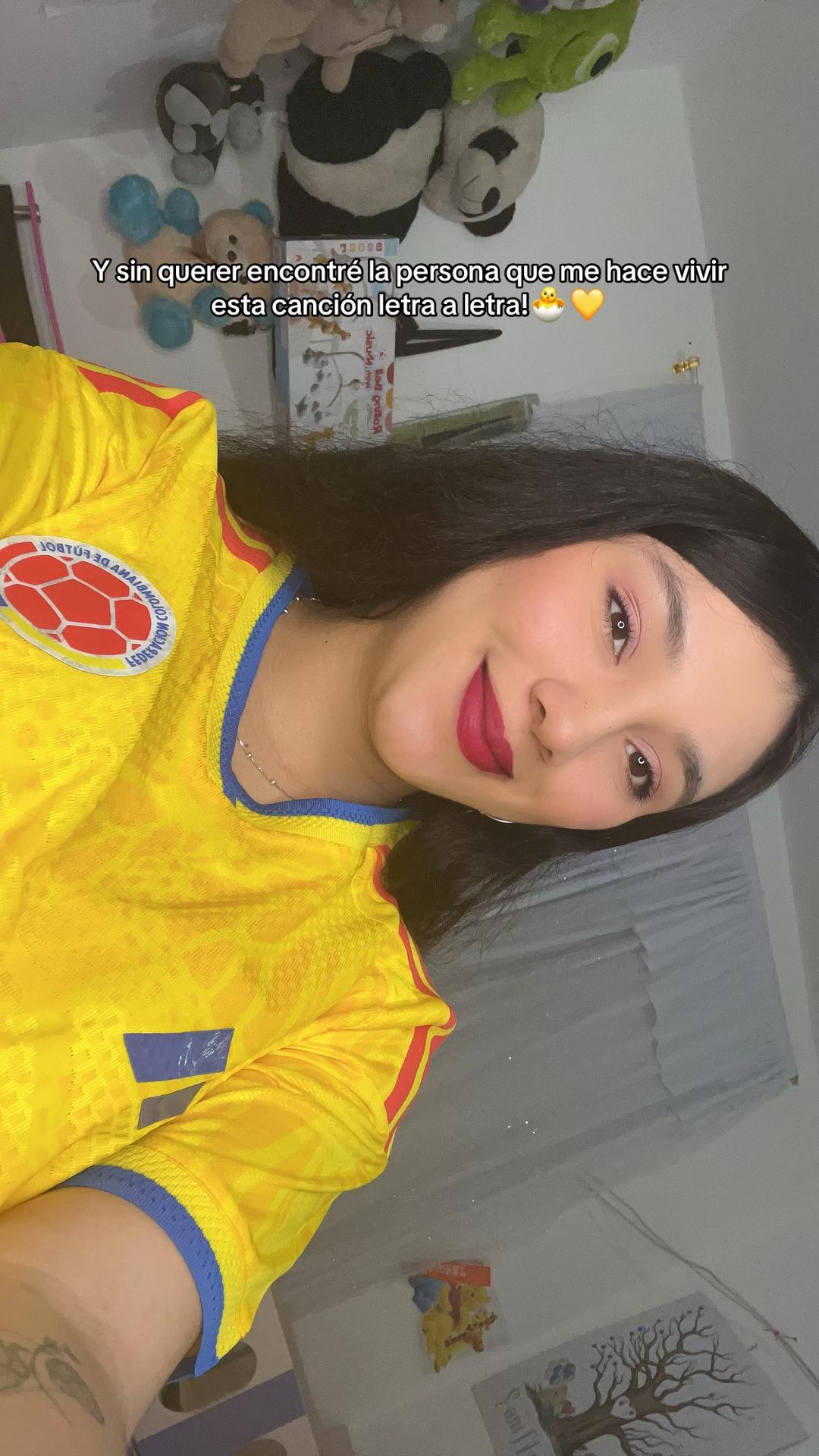@Ximena C. 🤍