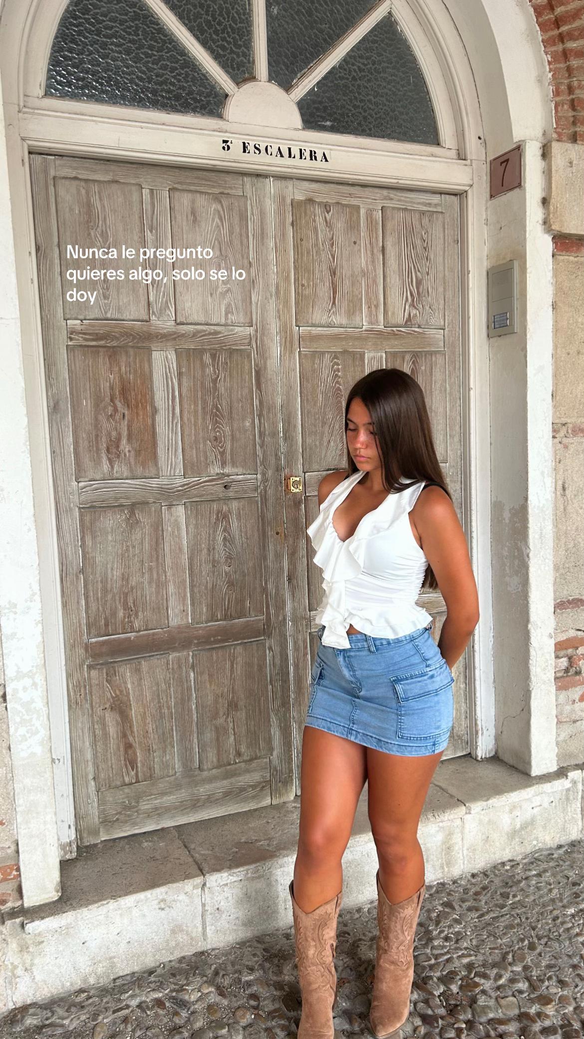 @🧣