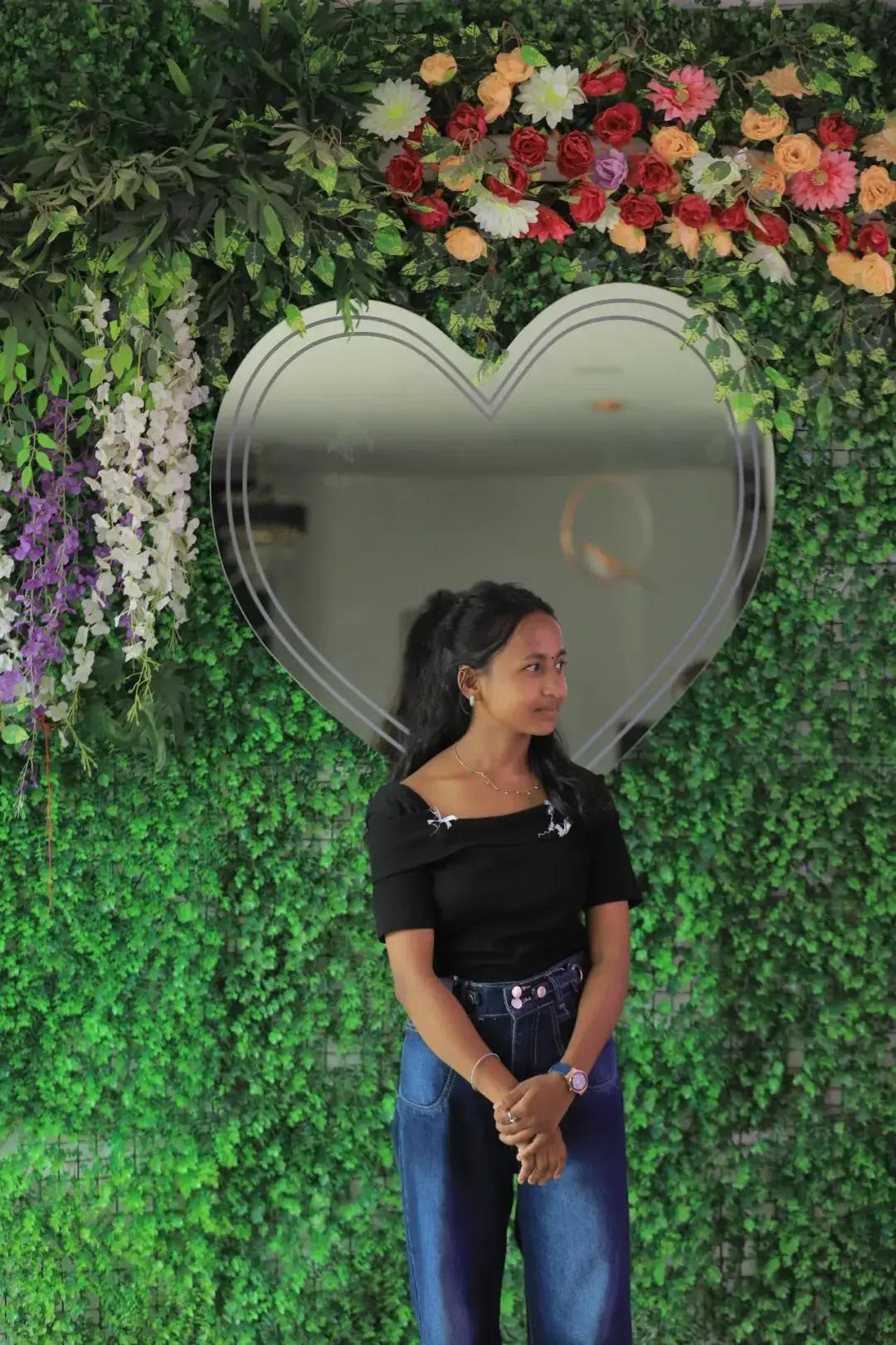 @🦋miss_Priyanka💫