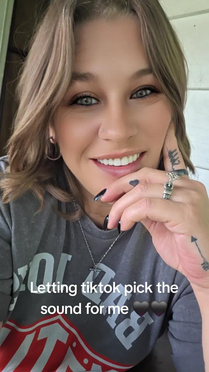 @Jess 🖤