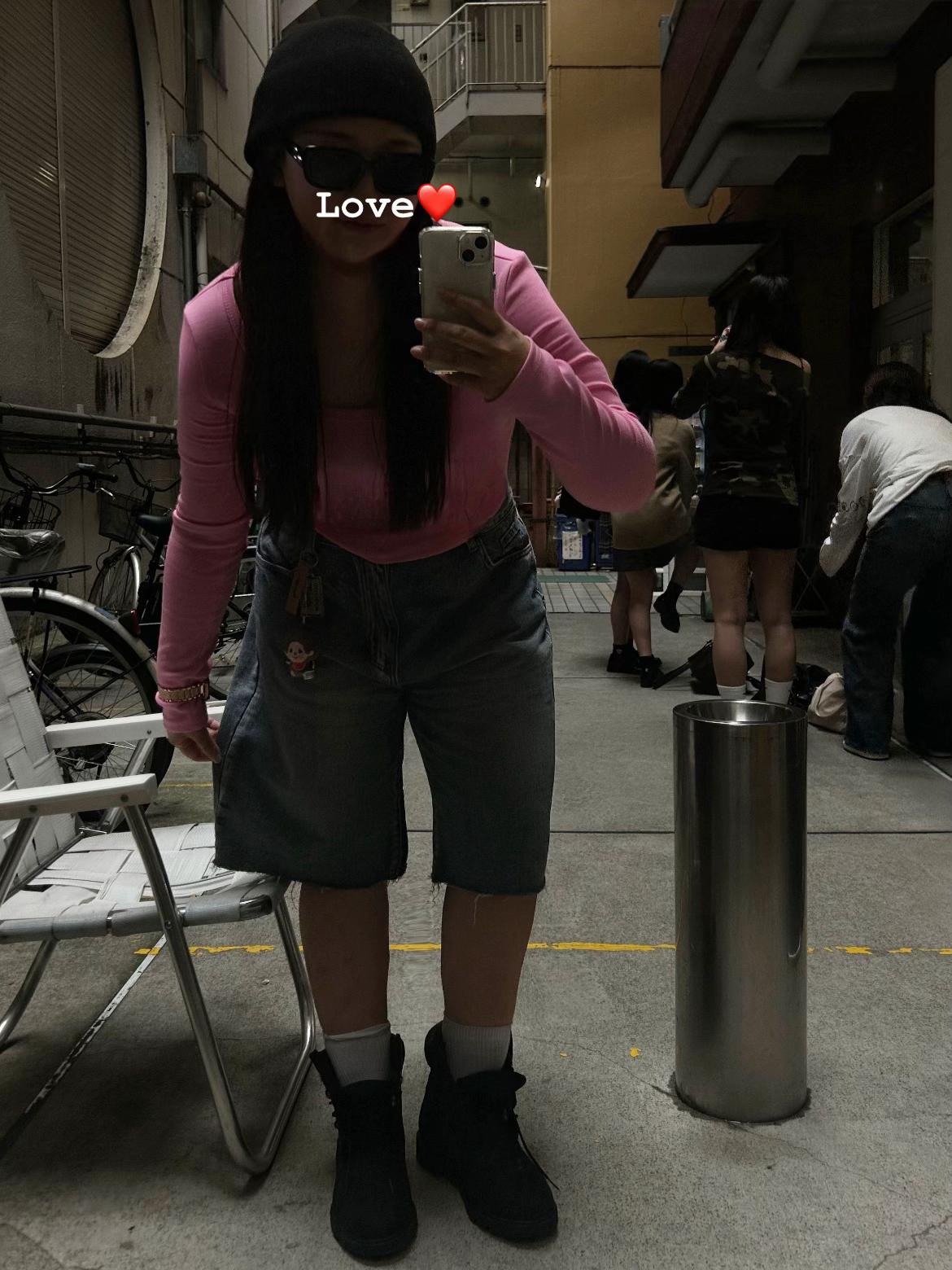 @𝐦𝐄𝐢