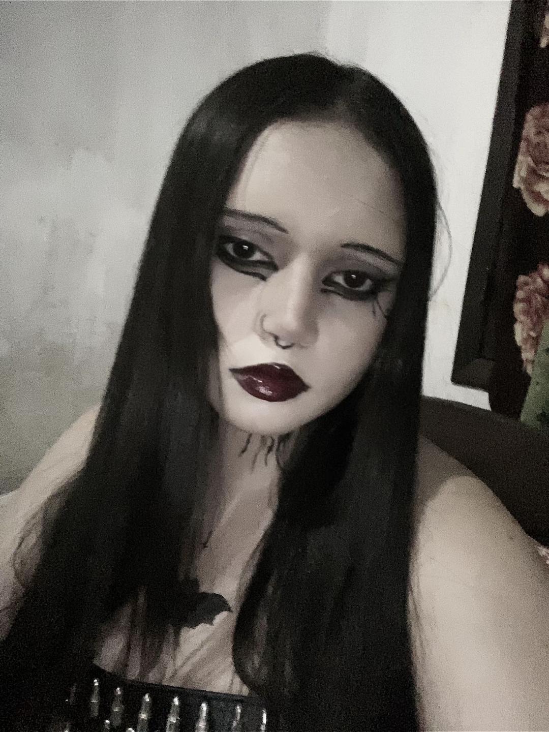 @𝓙uka 𓋹🦇⩜⃝ ♀️