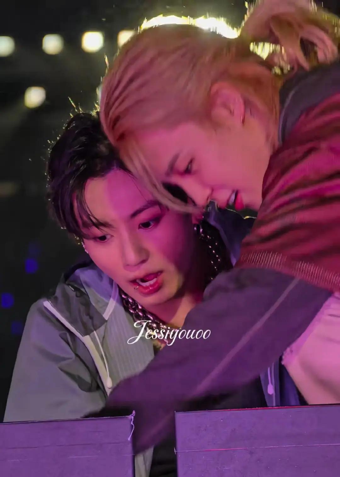 @JKโกJM