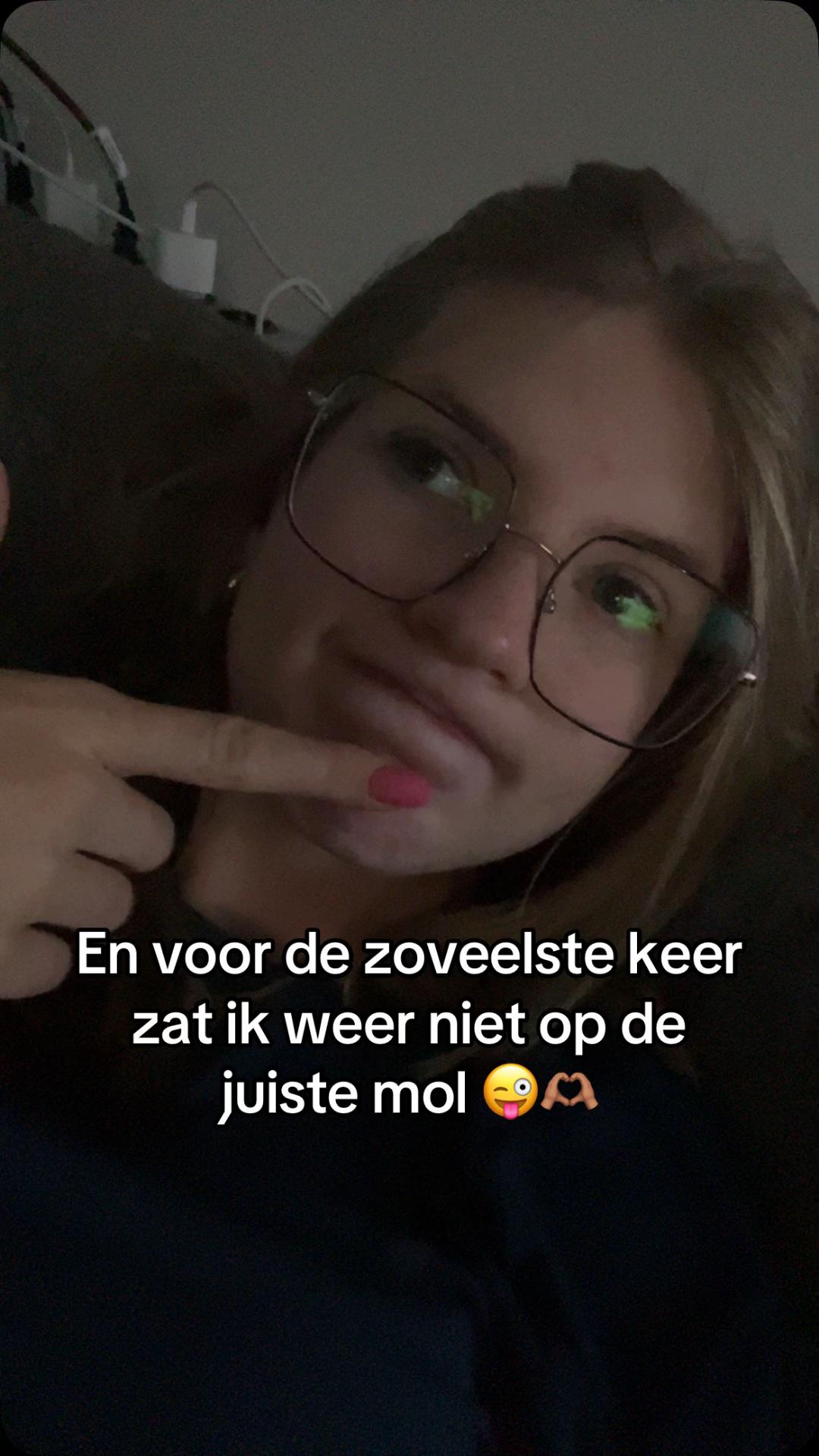 @CAITLY💗