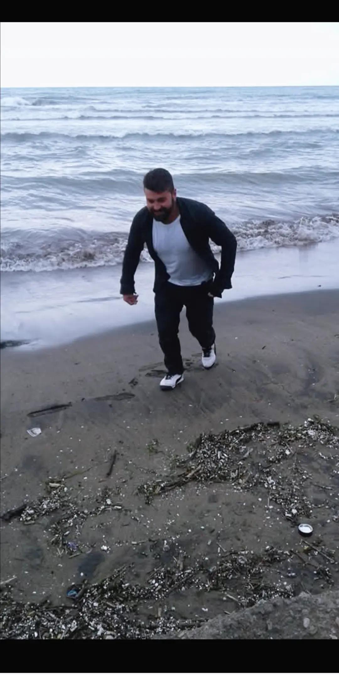 @&ouml;zg&uuml;r2121