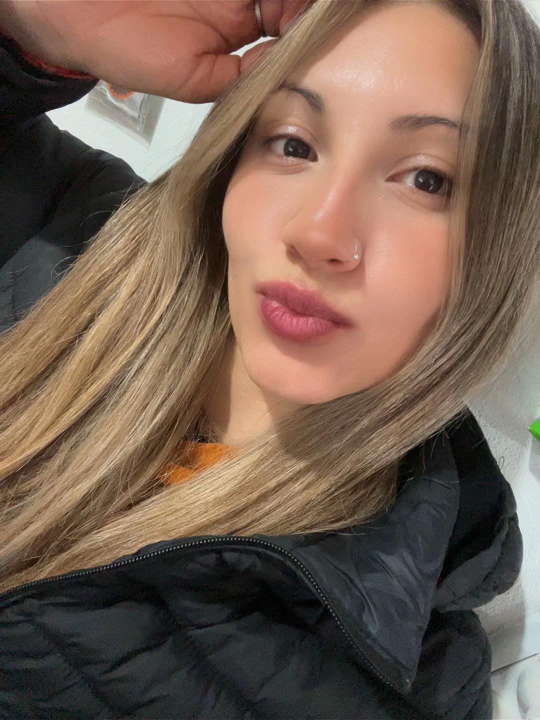 @ANI🍑🍒🫦