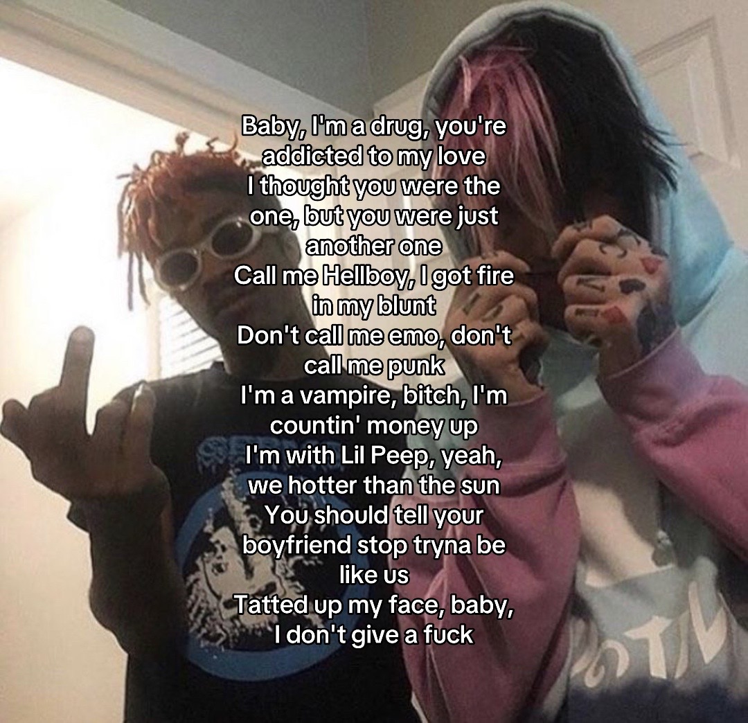 @𖣂