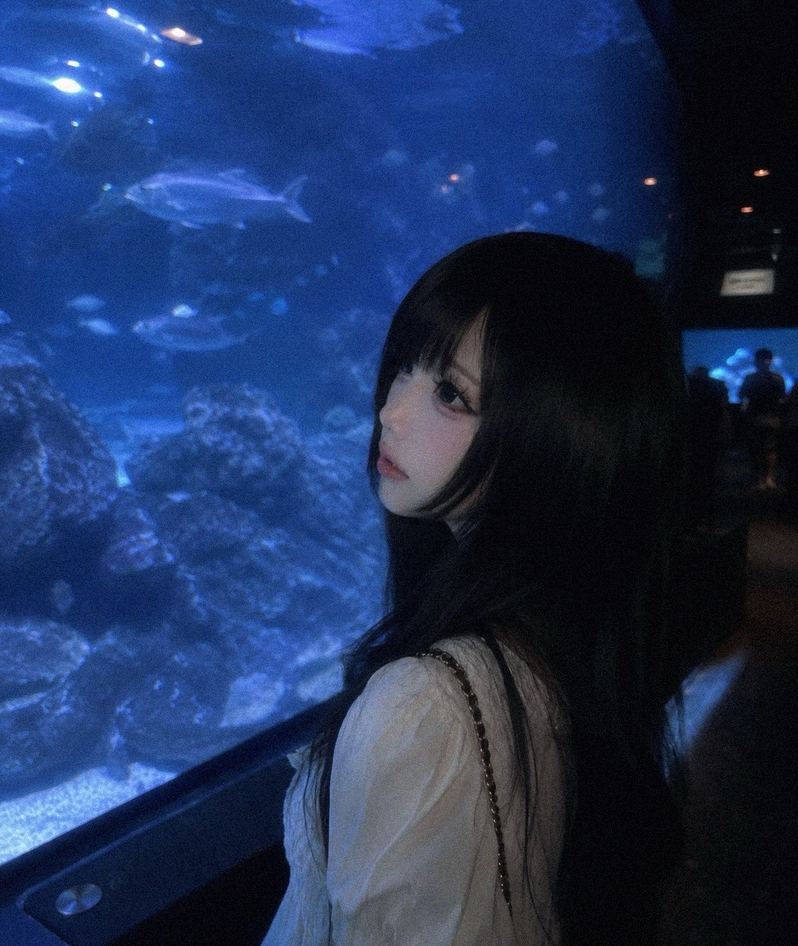 @りの