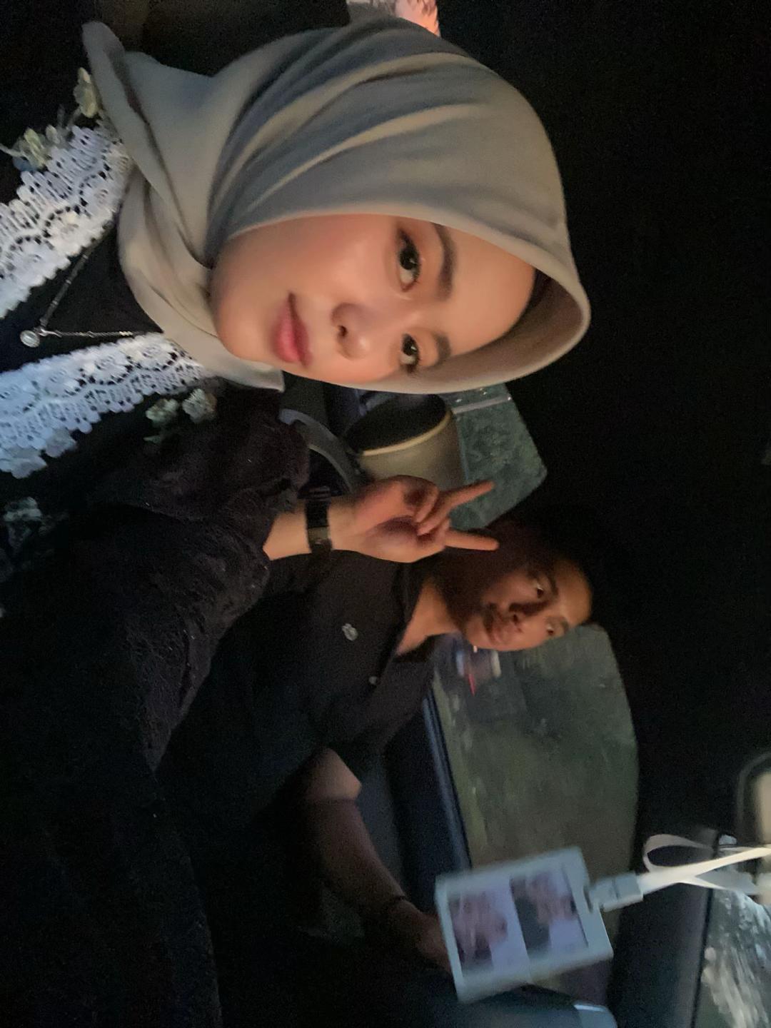 @sya