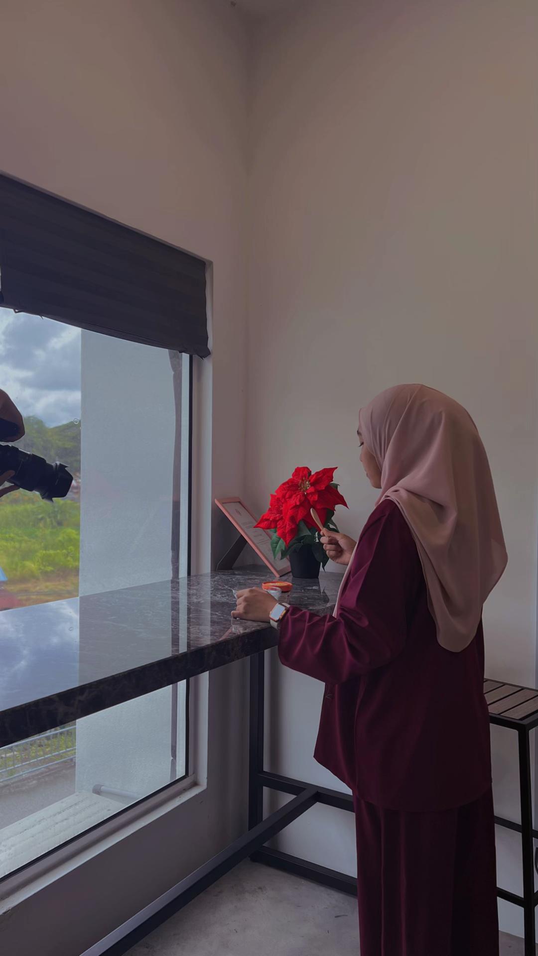 @izz 🕊️