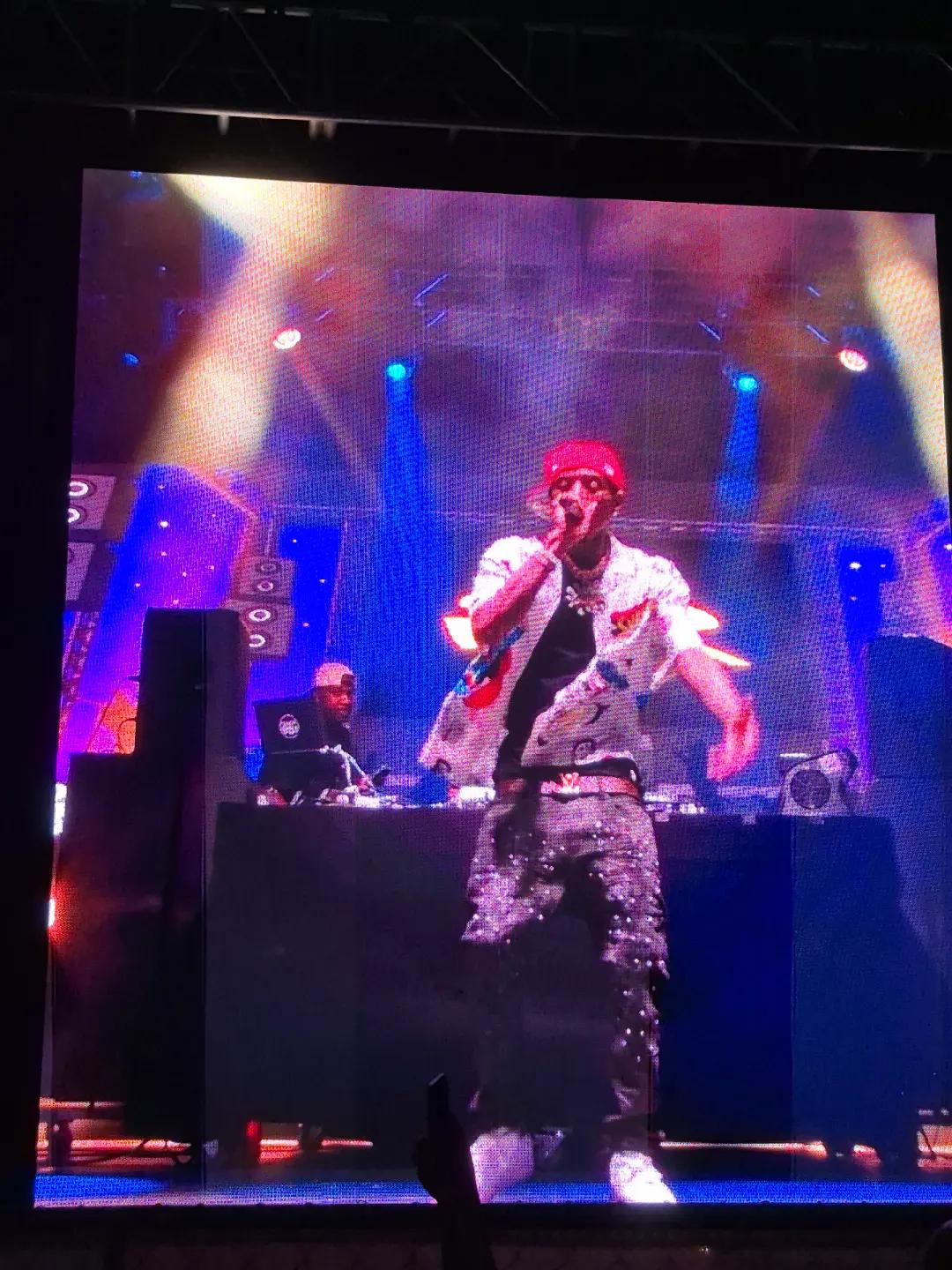 @♫ 