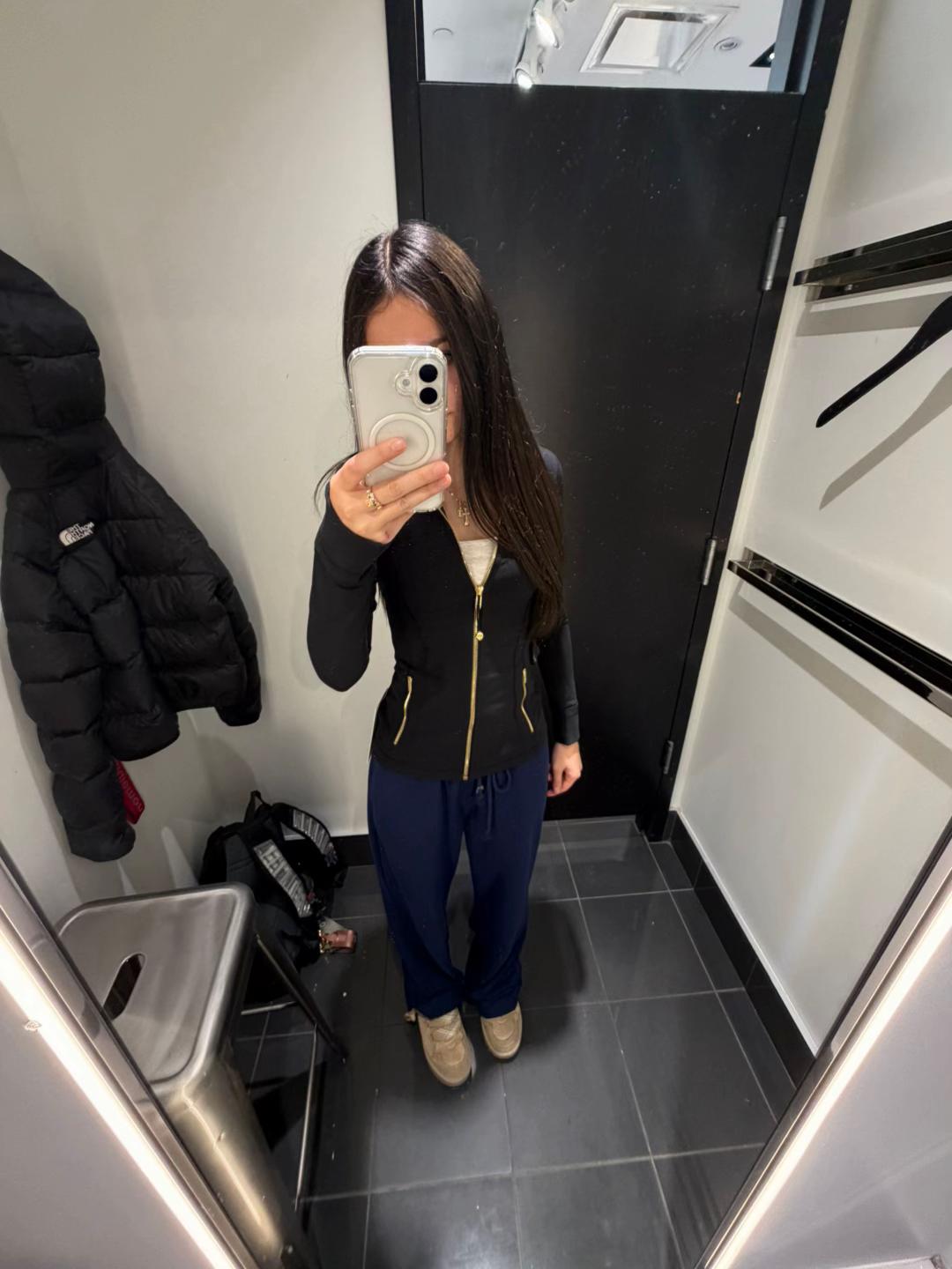 @𝑅𝑜𝓂𝒾𝑒🌺