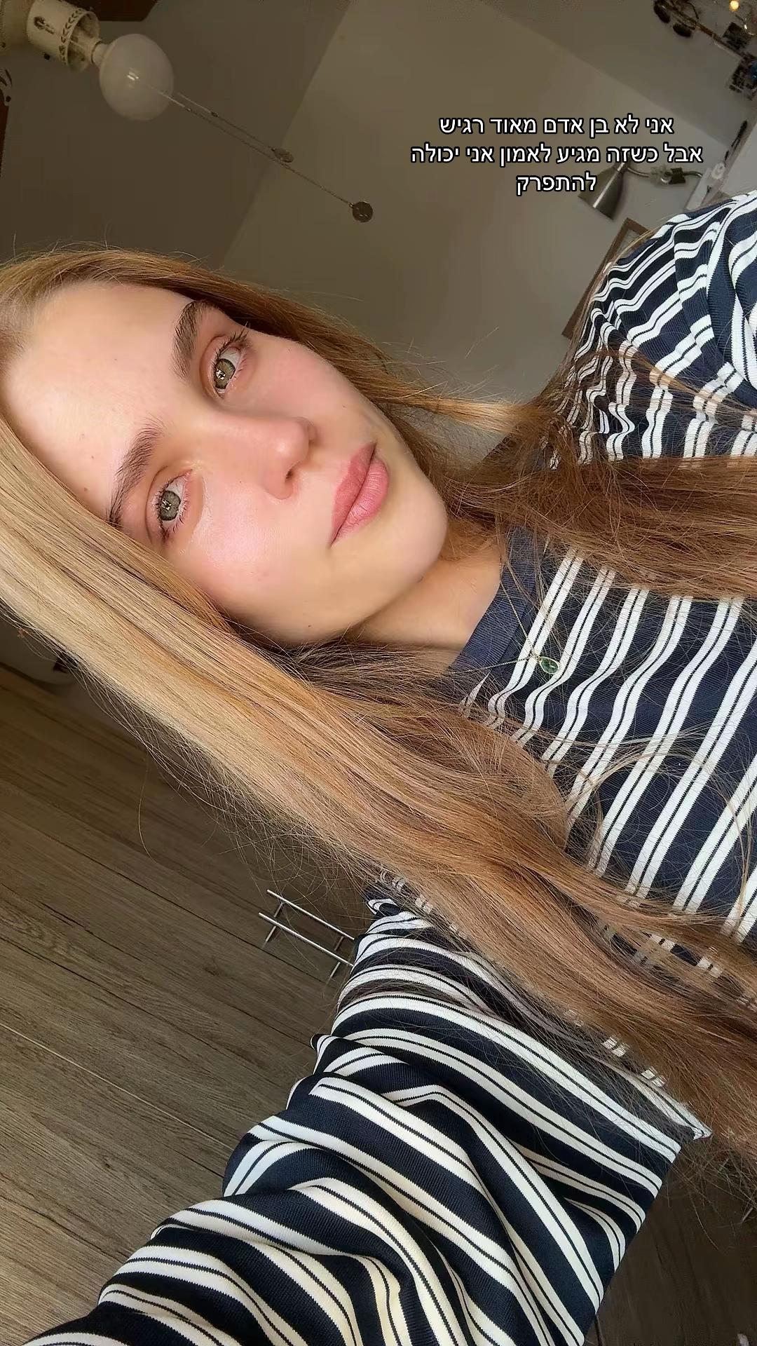@):)