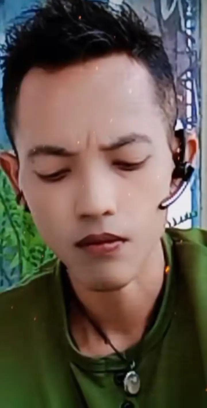 @pesek itam pahit,papa wahid