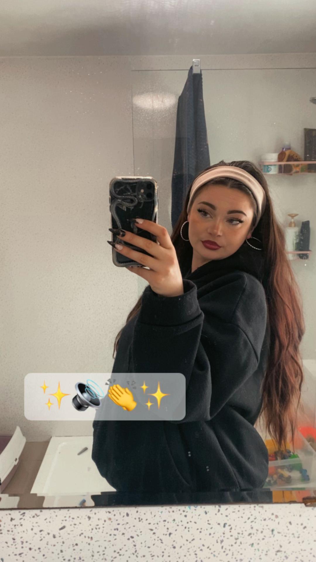 @Teegan🖤✨