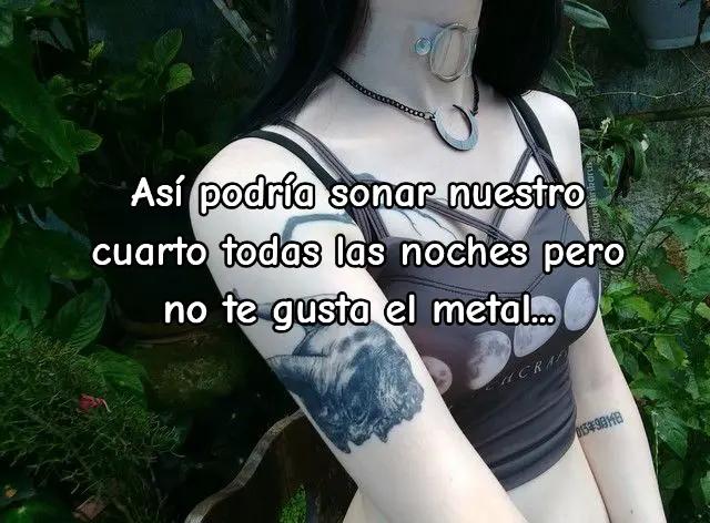 @Goth Girl🦇🖤
