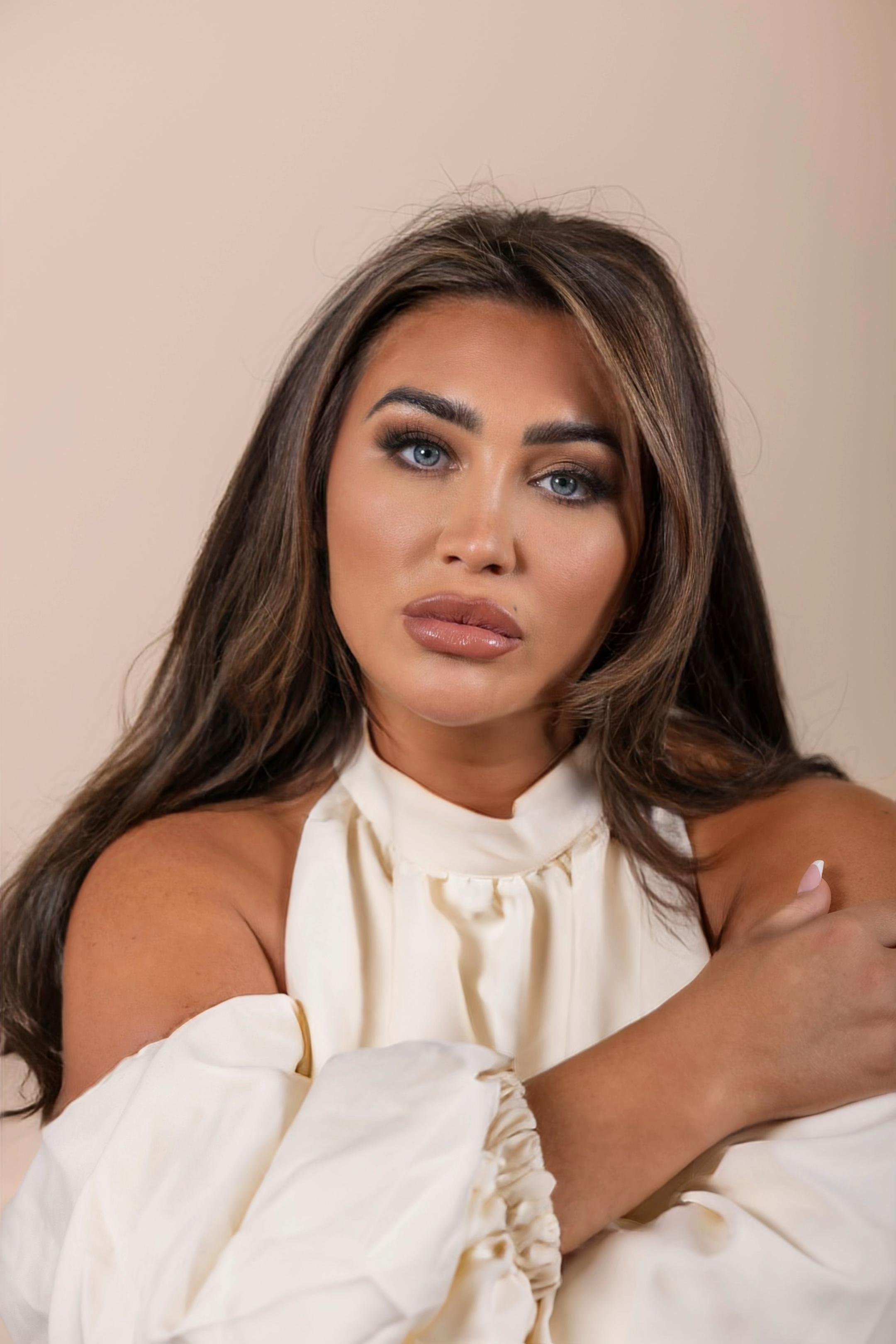 @Lauren Goodger