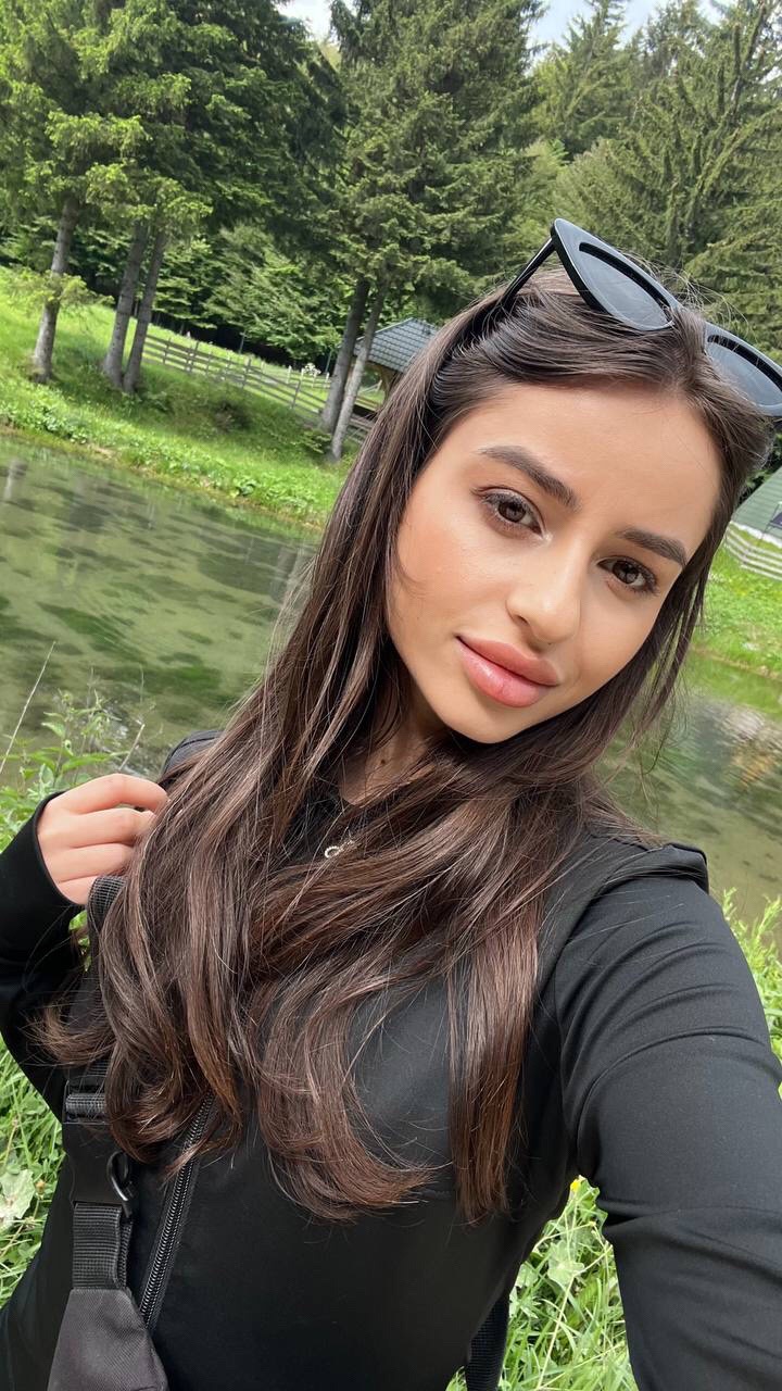@Camila 221