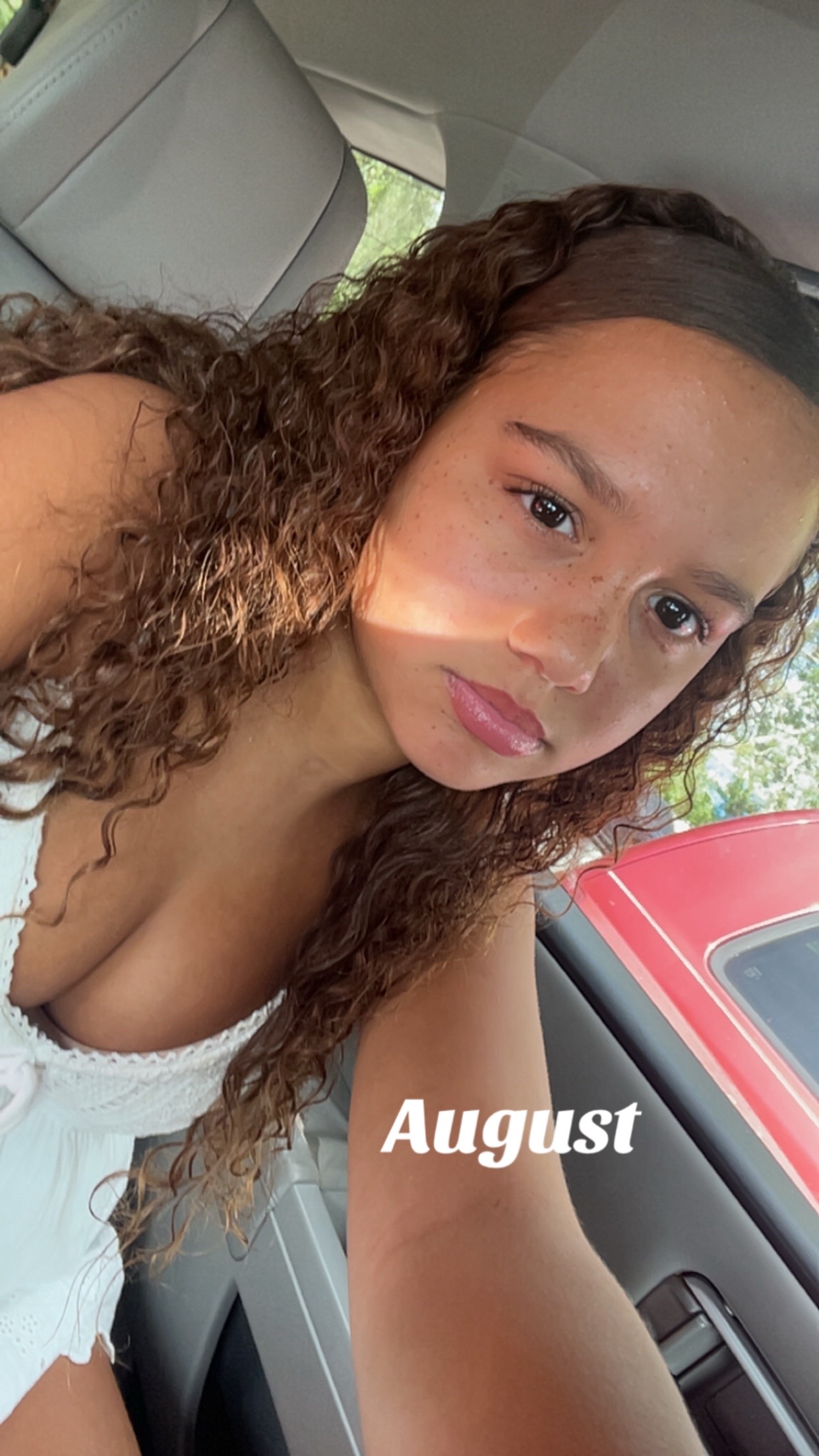 @ariana