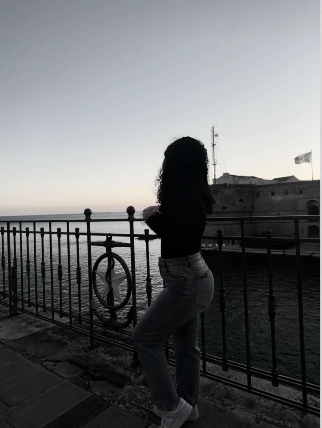 @💫