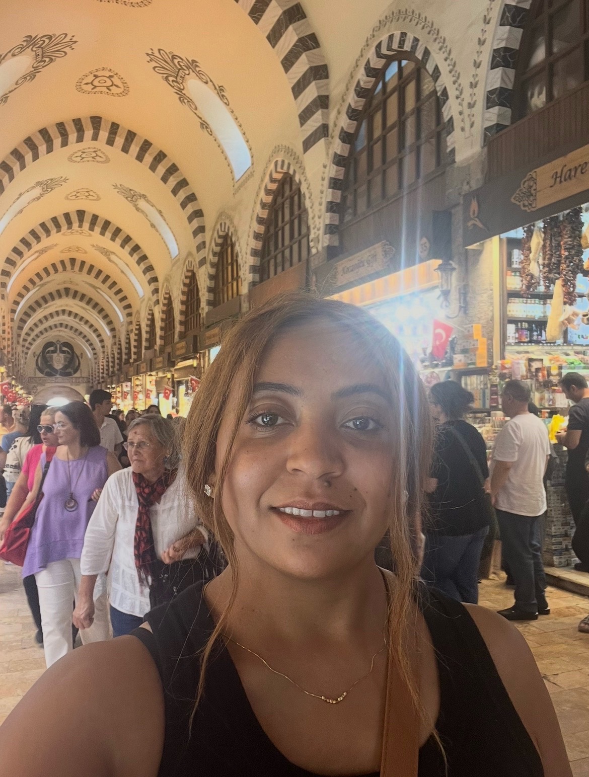 @Mela Tina