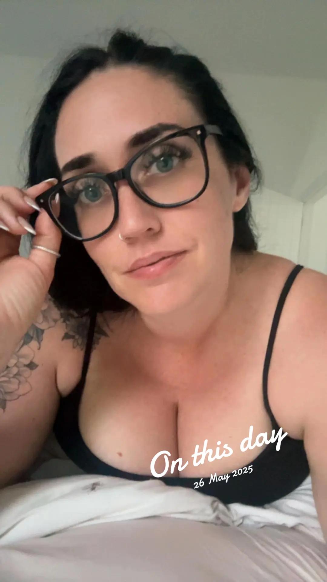 @🫦 Sarah Lee 🫦