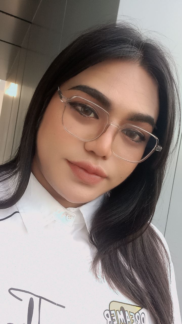 @mona_ladyboy